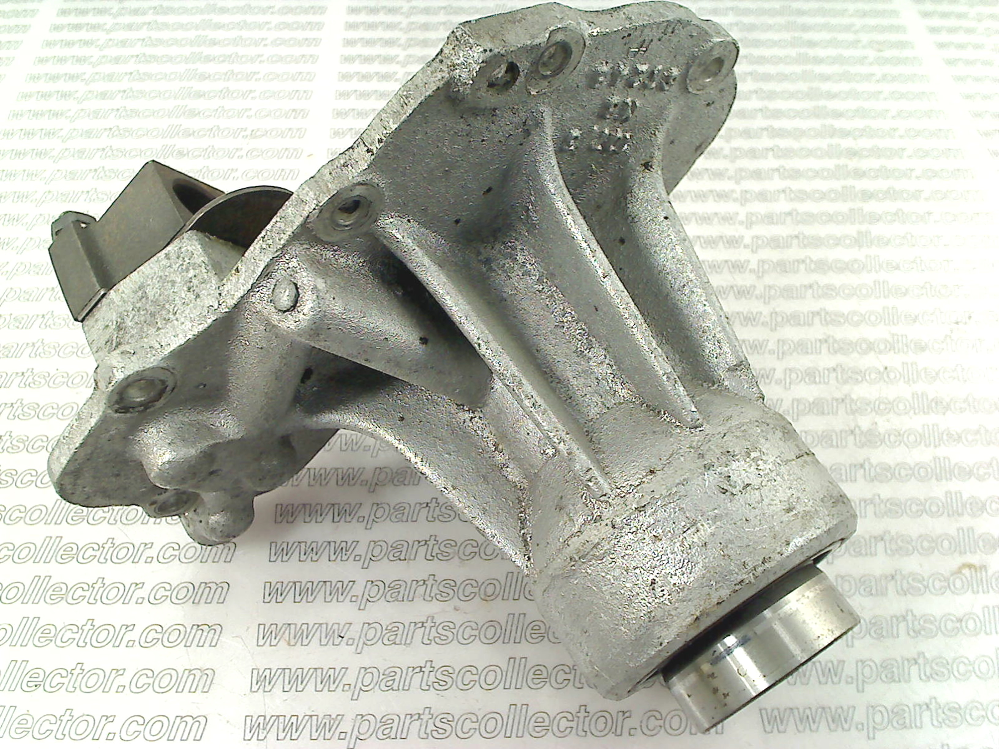 MASERATY INDY 4.2 ENGINE CRANKCASE FRONT COVER