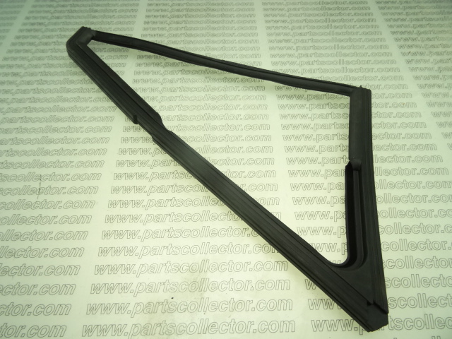 LH TRIANGLE WINDOW RUBBER SEAL