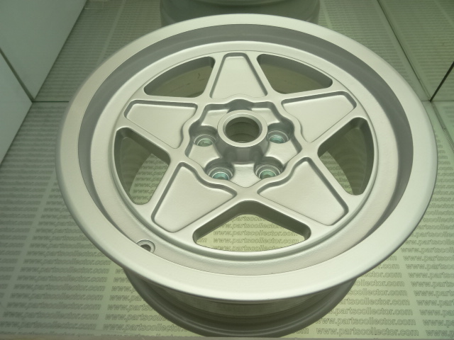 FERRARI 120926 Steering and Wheels code 5404 compatible with: FERRARI 308