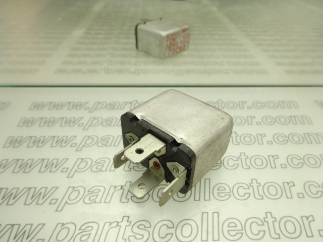 LUCAS 330915500 Electrical system code 3295 compatible with: LUCAS LUCAS