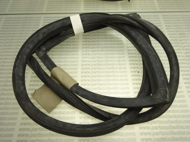 ALFA ROMEO 10060100 Car body code 4006 compatible with: ALFA ROMEO DUETTO SPIDER 105