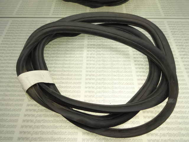 PARTSCOLLECTOR 16316100 Car body code 4165 compatible with: FERRARI 330 GTC, FERRARI 365 GTC 2+2