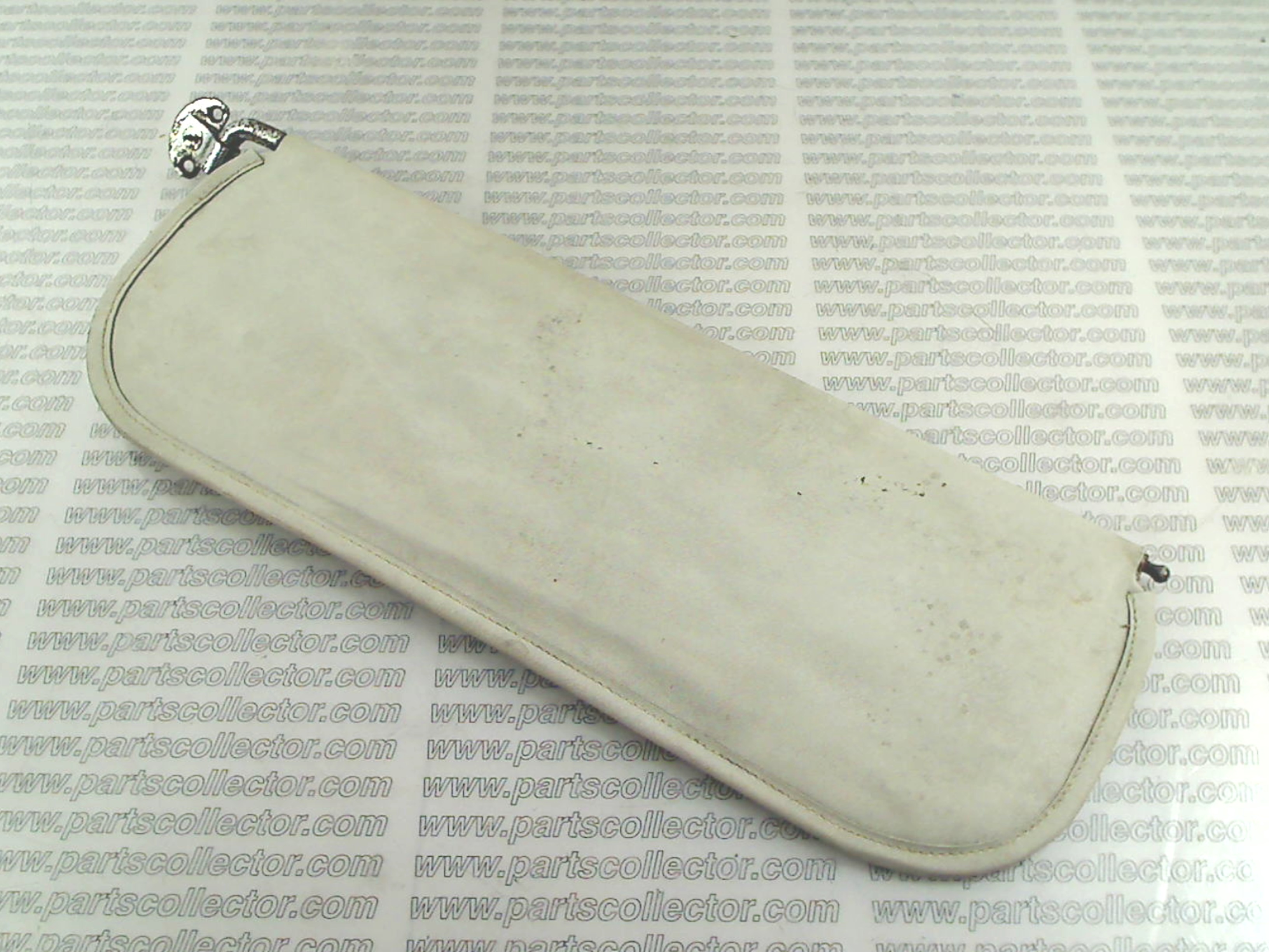 FERRARI 241-64-811-00 Car body code 18194 compatible with: FERRARI 250, FERRARI 250 GTE - detail view
