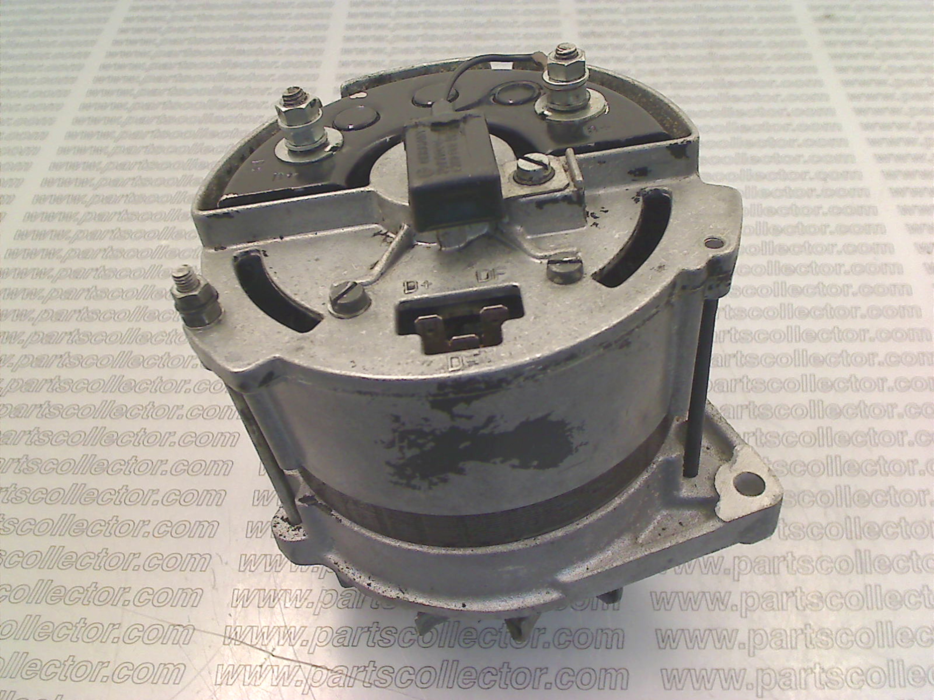 BOSCH 0120400643 Electrical system code 5745 compatible with: ALFA ROMEO MONTREAL, BOSCH BOSCH, LAMBORGHINI ESPADA, LAMBORGHINI ISLERO, LAMBORGHINI MIURA, MASERATI BORA AM117, MASERATI GHIBLI AM115, MASERATI INDY AM116, MASERATI KHAMSIN AM120 - additional view