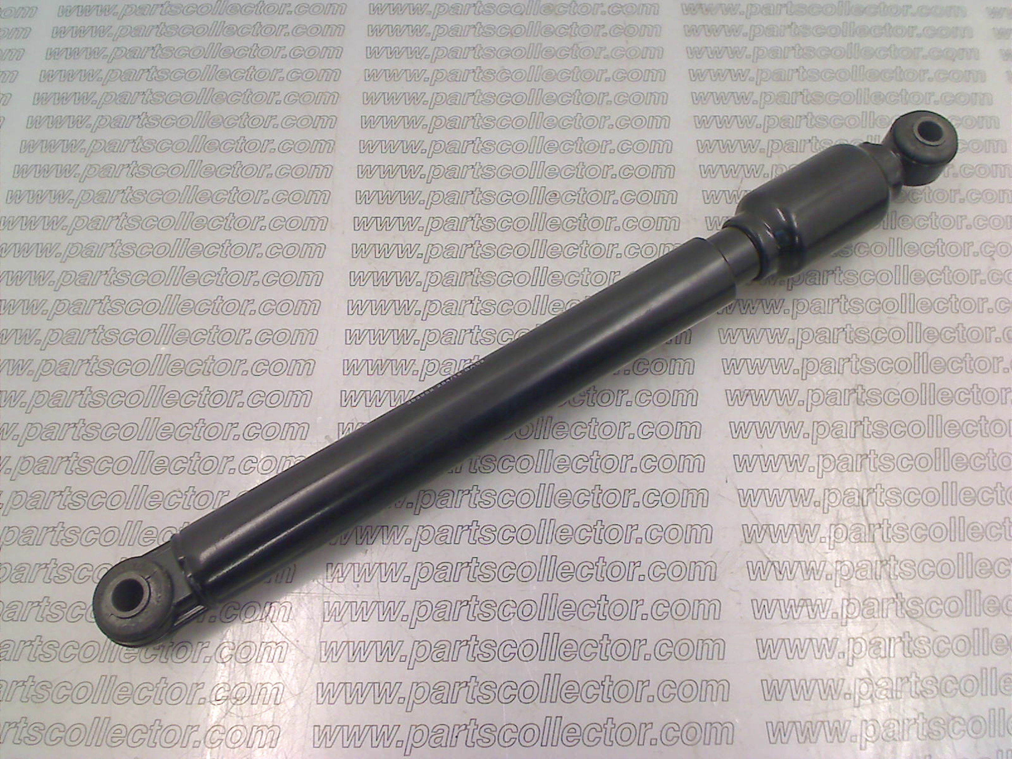 117 GC 72537 - 004308739 Steering - Wheels code 2621 compatible with: LAMBORGHINI COUNTACH, LAMBORGHINI JALPA, LAMBORGHINI MIURA, LAMBORGHINI URRACO, LAMBORGHINI URRACO  P250, LAMBORGHINI URRACO P200, LAMBORGHINI URRACO P300, MASERATI BORA AM117, MASERATI MERAK AM122, MASERATI MERAK SS AM122A