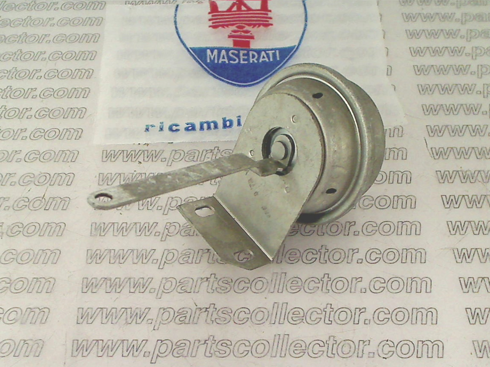 MASERATI 122/41/11 76043 Car body code 19530 compatible with: MASERATI KHAMSIN AM120, MASERATI MERAK AM122, MASERATI MERAK SS AM122A - detail view