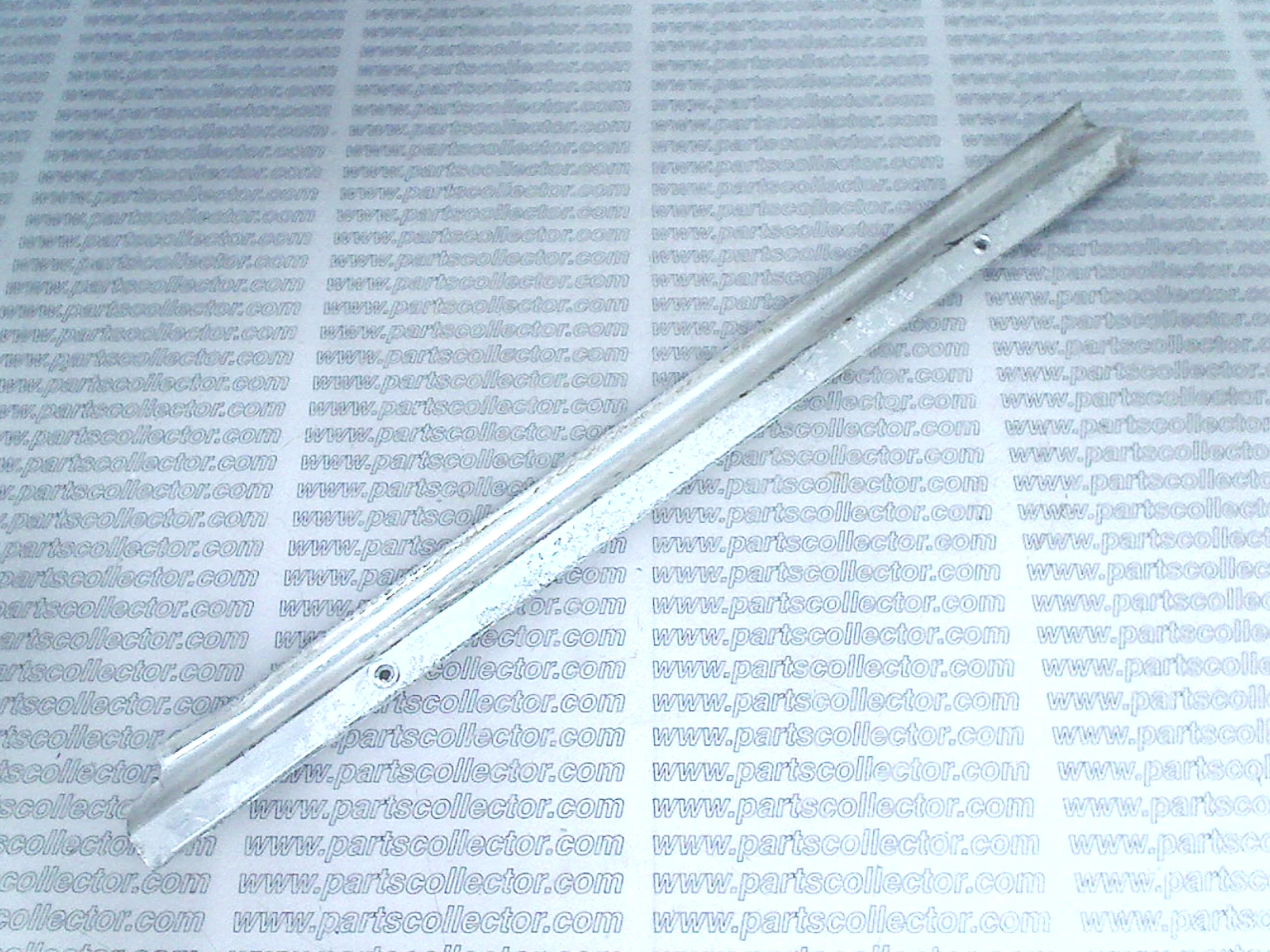 MASERATI 107 BO 59054   107 BO 59055 Car body code 18590 compatible with: MASERATI QUATTROPORTE AM107 - additional view