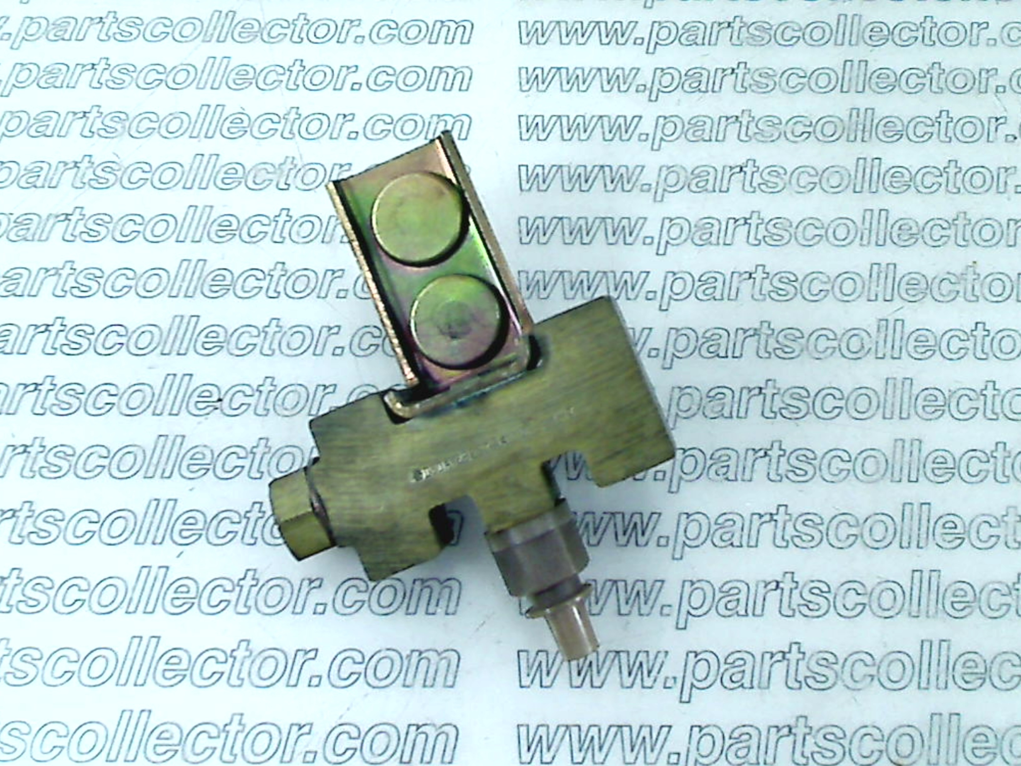 DE TOMASO D5DA 2B257 AA Brake system code 18902 compatible with: DE TOMASO DE TOMASO, DE TOMASO DEAUVILLE, DE TOMASO LONGCHAMP, DE TOMASO MANGUSTA, DE TOMASO MINI, DE TOMASO PANTERA