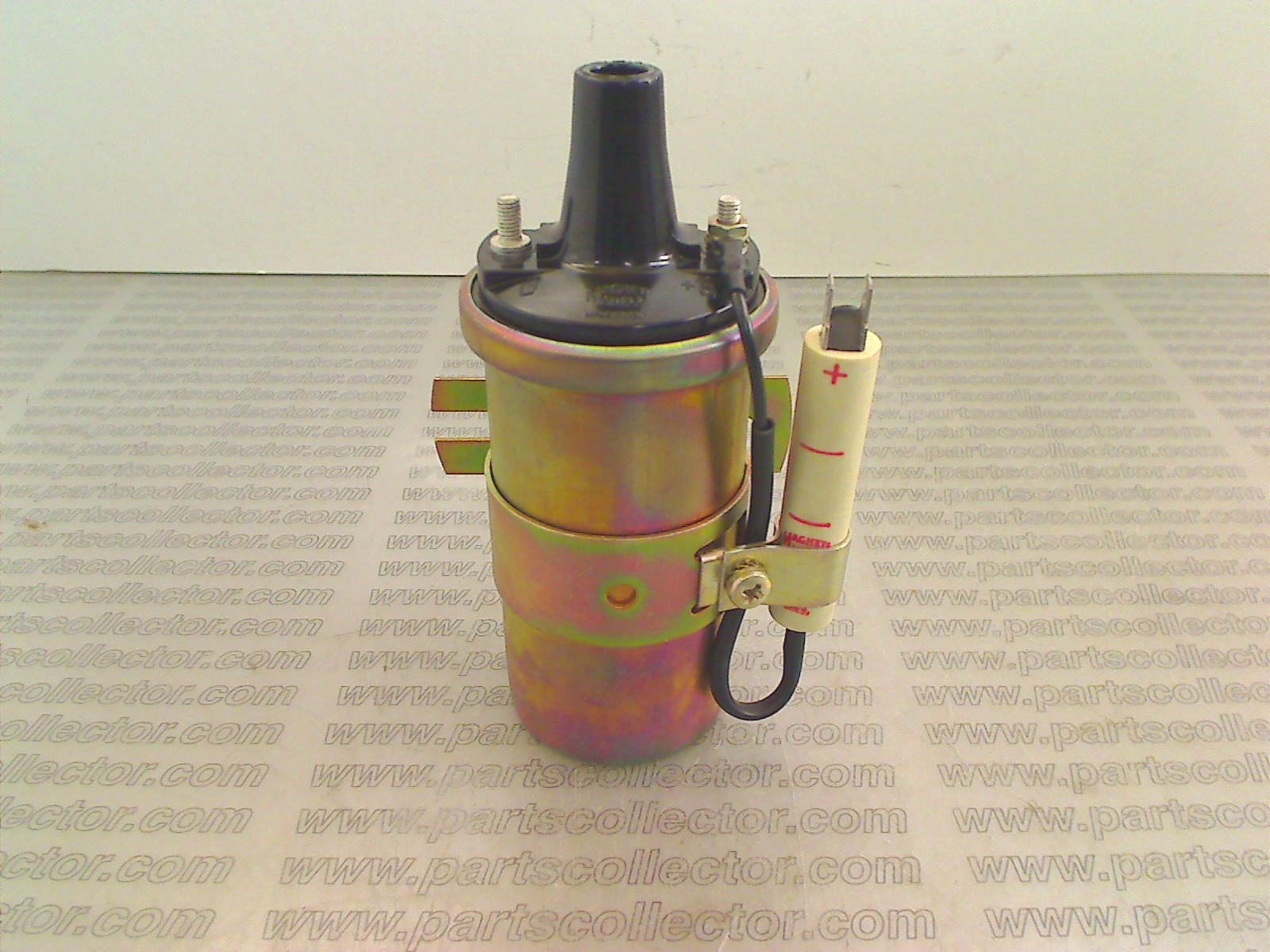 MAGNETI MARELLI BZR206C Ignition code 2928 compatible with: FERRARI 206 DINO, FERRARI 206 S, FERRARI 246 DINO, FERRARI 250, FERRARI 250 GTE, FERRARI 250 LM Le Mans, FERRARI 275 GTB 2, FERRARI 275 GTB 4, FERRARI 275 GTS, FERRARI 330, FERRARI 330 GT, FERRARI 330 GT 2+2, FERRARI 330 GTC, FERRARI 365 GT 2+2, FERRARI 365 GT4 2+2, FERRARI 365 GTB4 DAYTONA, FERRARI 365 GTC, FERRARI 365 GTC 2+2, FERRARI 365 GTC4 , FERRARI 365 GTS