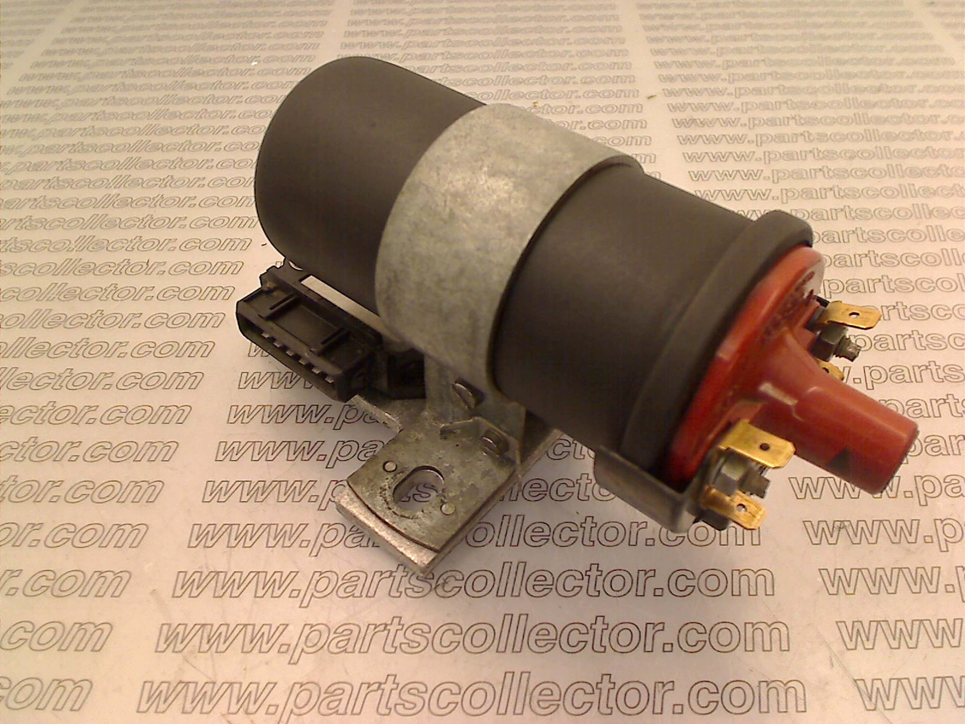 BOSCH 0221600002 - 0227100111 Ignition code 17388 compatible with: ALFA ROMEO 75, ALFA ROMEO GTV6 2.5 116, BOSCH BOSCH