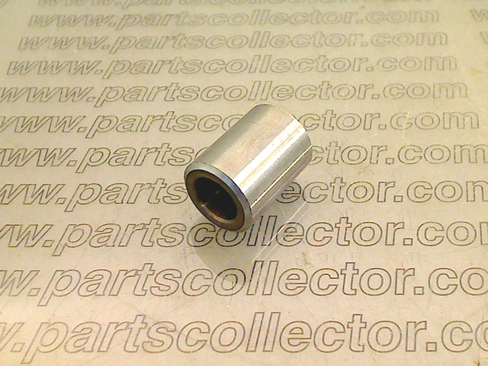 FERRARI 109905 - 100785 - 105339 - 105363 Suspension code 15959 compatible with: FERRARI 208, FERRARI 208 GT4, FERRARI 208 TURBO, FERRARI 246 DINO, FERRARI 308, FERRARI 308 4V, FERRARI 308 GT4, FERRARI 308 GTB GTS, FERRARI 328, FERRARI 400
