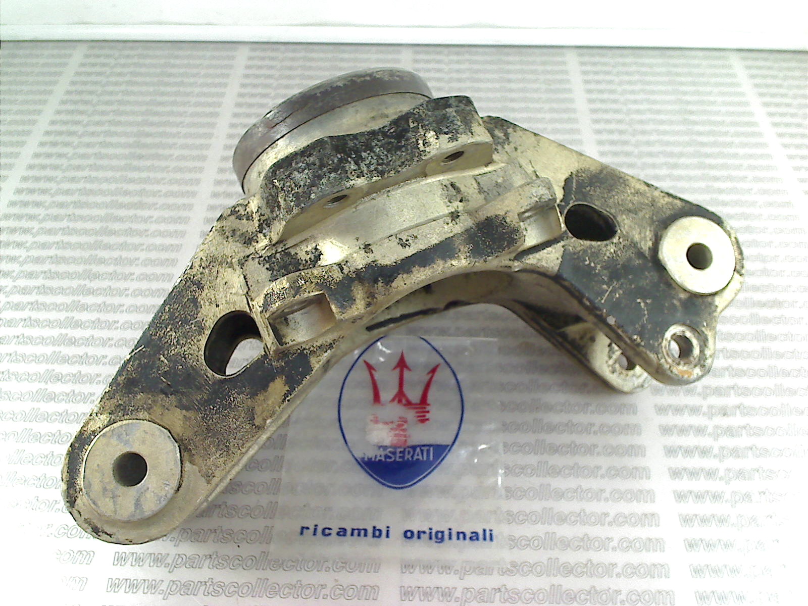 MASERATI 311.17.02.00       317.17.01.00 Suspension code 19323 compatible with: MASERATI MERAK AM122, MASERATI MERAK SS AM122A - additional view