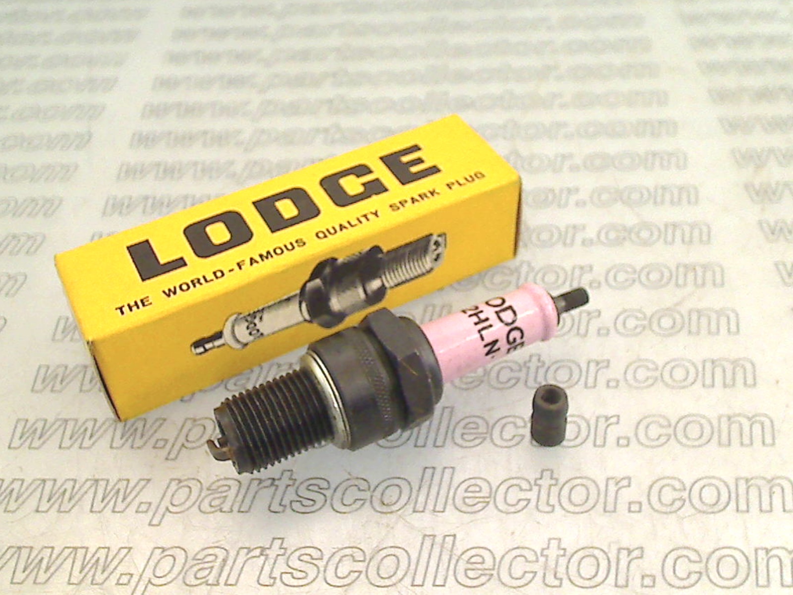 LODGE 2HLN Ignition code 13302 compatible with: ALFA ROMEO 1900, ALFA ROMEO GIULIETTA SPIDER 750/101, ALFA ROMEO GIULIETTA SPRINT 750/101, ALFA ROMEO GIULIETTA SPRINT VELOCE 750/101, ALFA ROMEO GIULIETTA SS 101, ALFA ROMEO GIULIETTA TI 101, LODGE LODGE