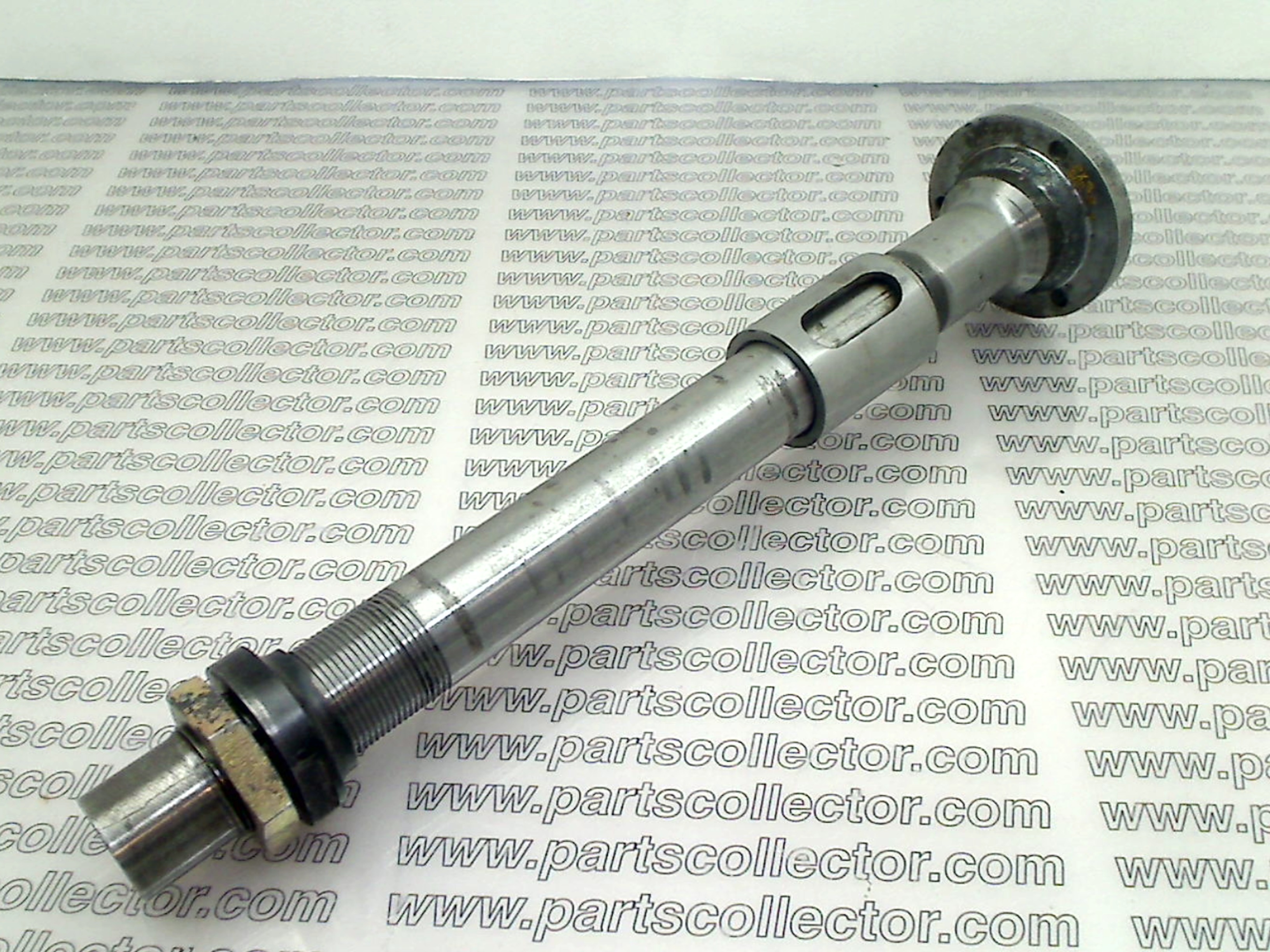 MASERATI 5406793     5406789     5408786 Steering and Wheels code 17852 compatible with: MASERATI MERAK AM122, MASERATI MERAK SS AM122A