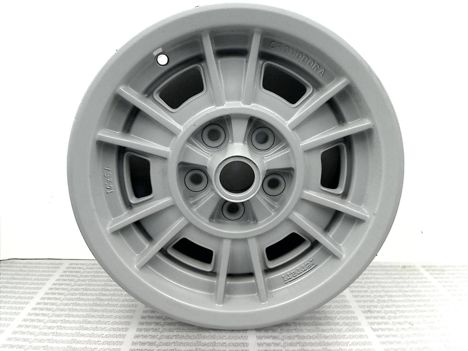 CROMODORA 108713 Steering and Wheels code 17620 compatible with: FERRARI 208, FERRARI 208 GT4, FERRARI 246 DINO, FERRARI 308 GT4