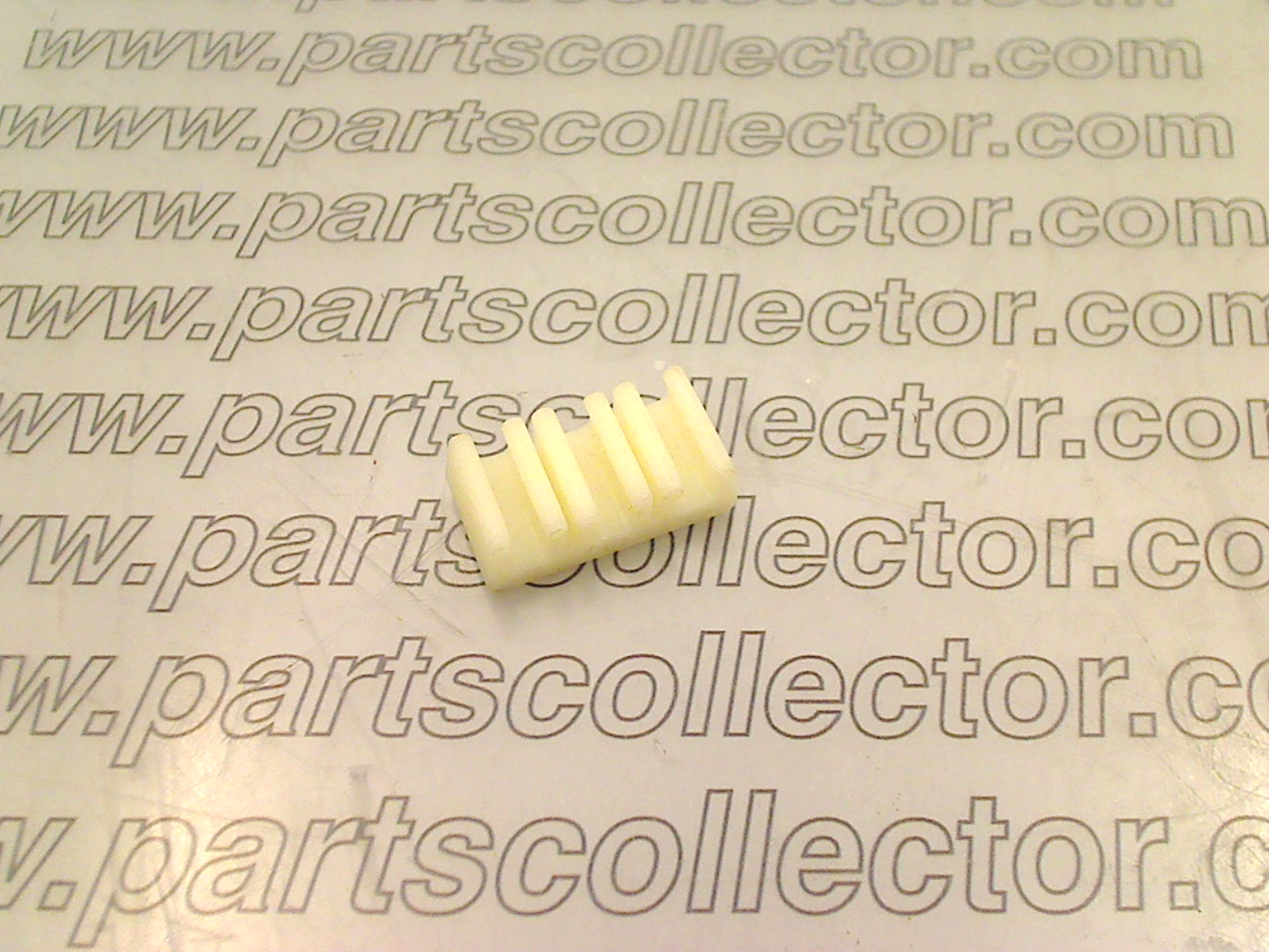 FERRARI 117279 - 113896 Engine code 17103 compatible with: FERRARI 208 TURBO, FERRARI 308 4V, FERRARI 308 GTB GTS, FERRARI 328, FERRARI 400, FERRARI 412, FERRARI MONDIAL, FERRARI TESTAROSSA