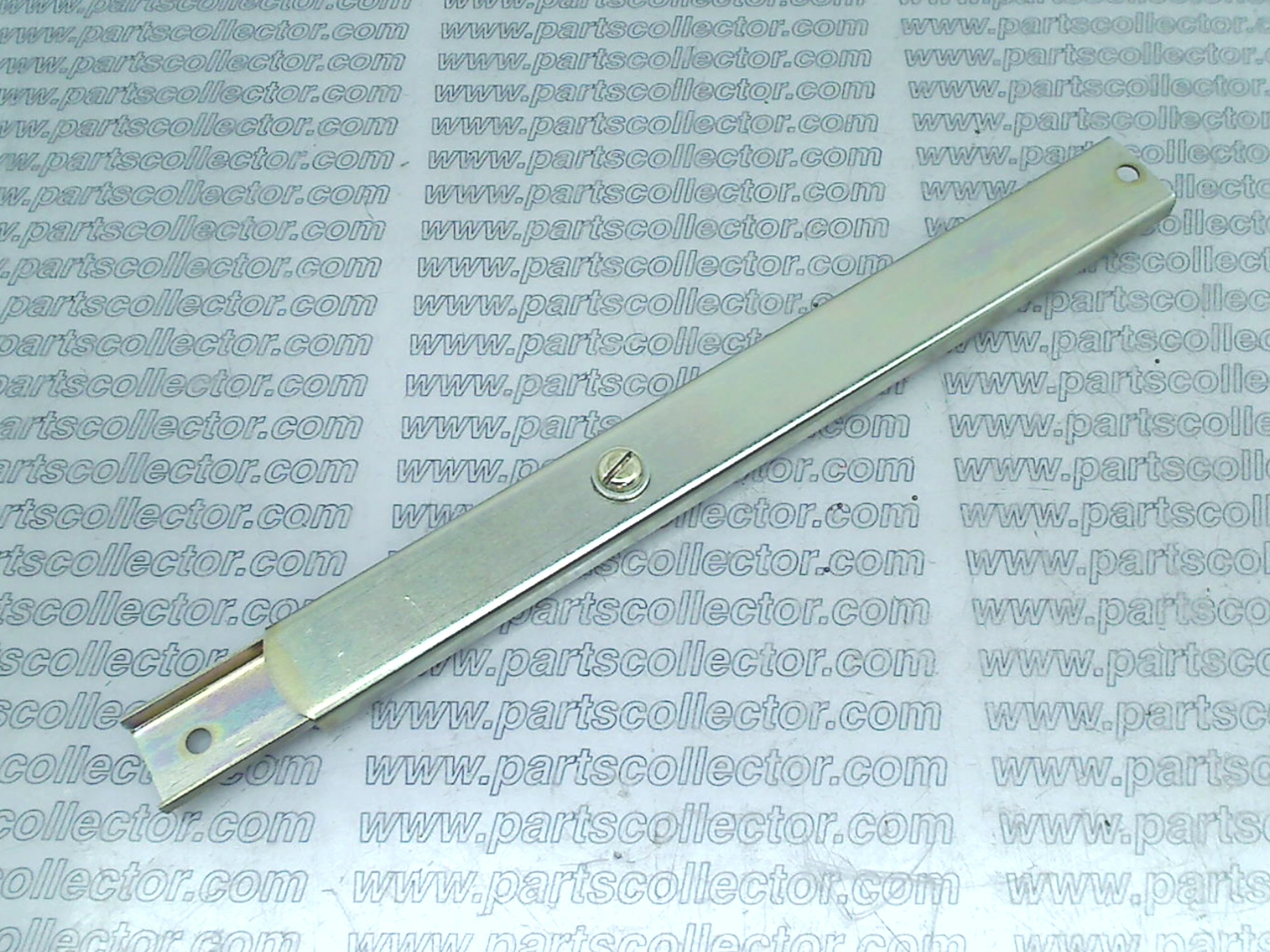 MASERATI BM 56532 Car body code 2258 compatible with: MASERATI GHIBLI AM115, MASERATI MISTRAL AM109 - detail view