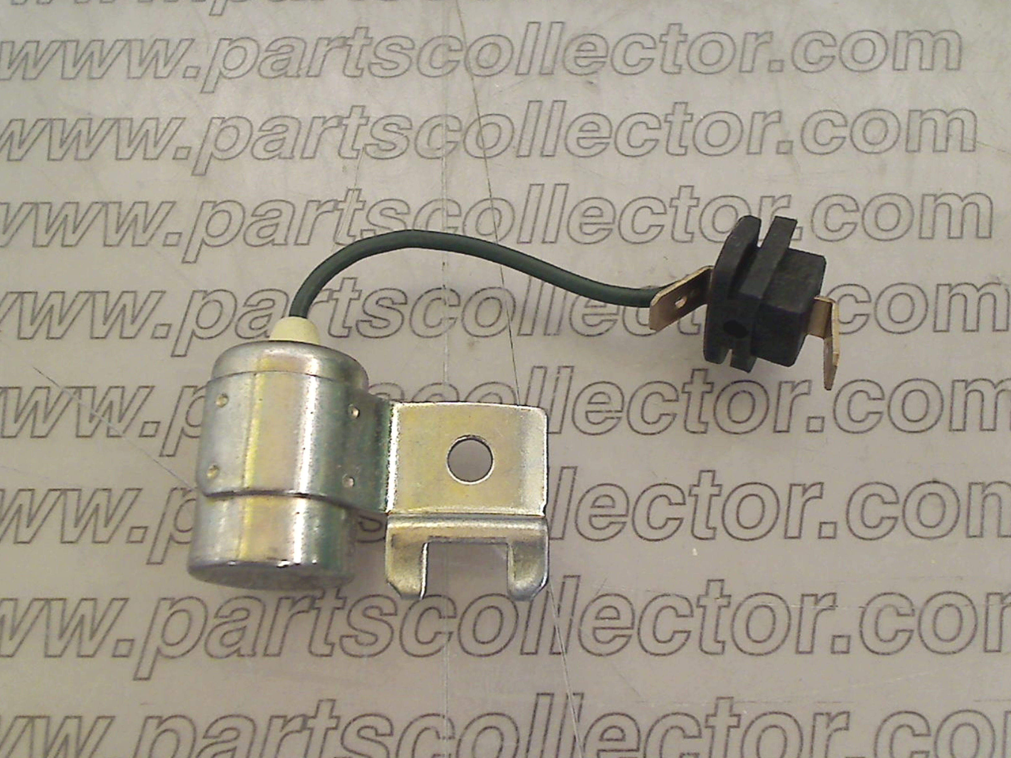 BOSCH 1237330275 Ignition code 14894 compatible with: ALFA ROMEO ALFETTA 116, ALFA ROMEO GTV4 2.0  116, ALFA ROMEO GTV6 2.5 116, ALFA ROMEO NUOVA GIULIETTA 116..., BOSCH BOSCH