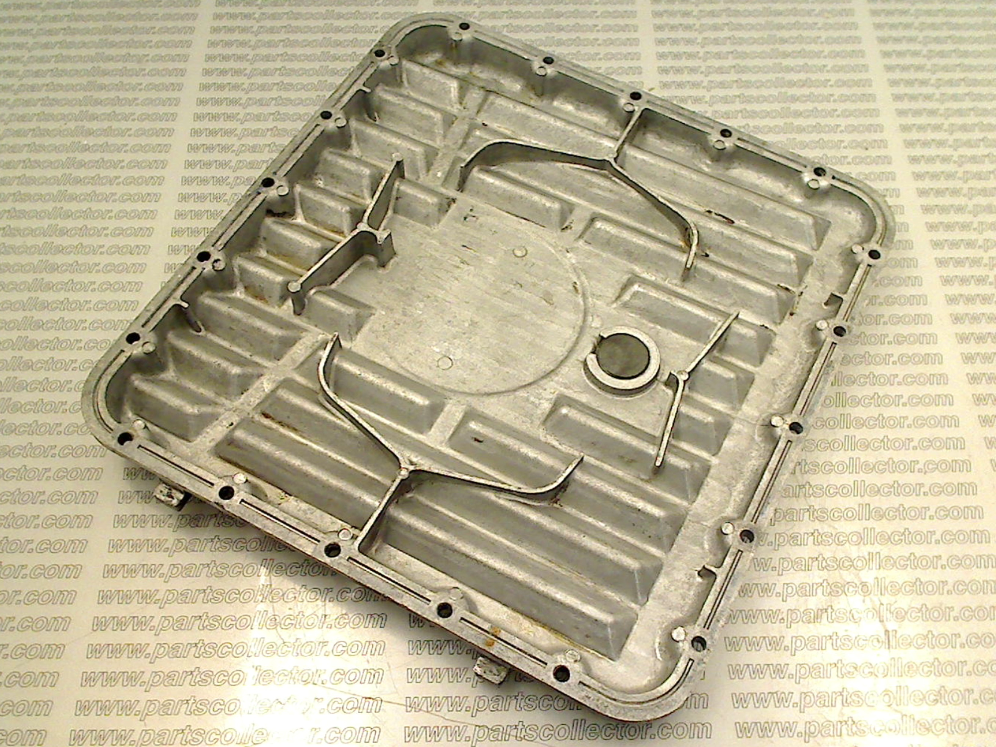 MASERATI 470010900 Engine code 12823 compatible with: MASERATI BITURBO, MASERATI GHIBLI V6, MASERATI KARIF, MASERATI QUATTROPORTE 2.8 V6, MASERATI QUATTROPORTE 3.2 V8 - additional view