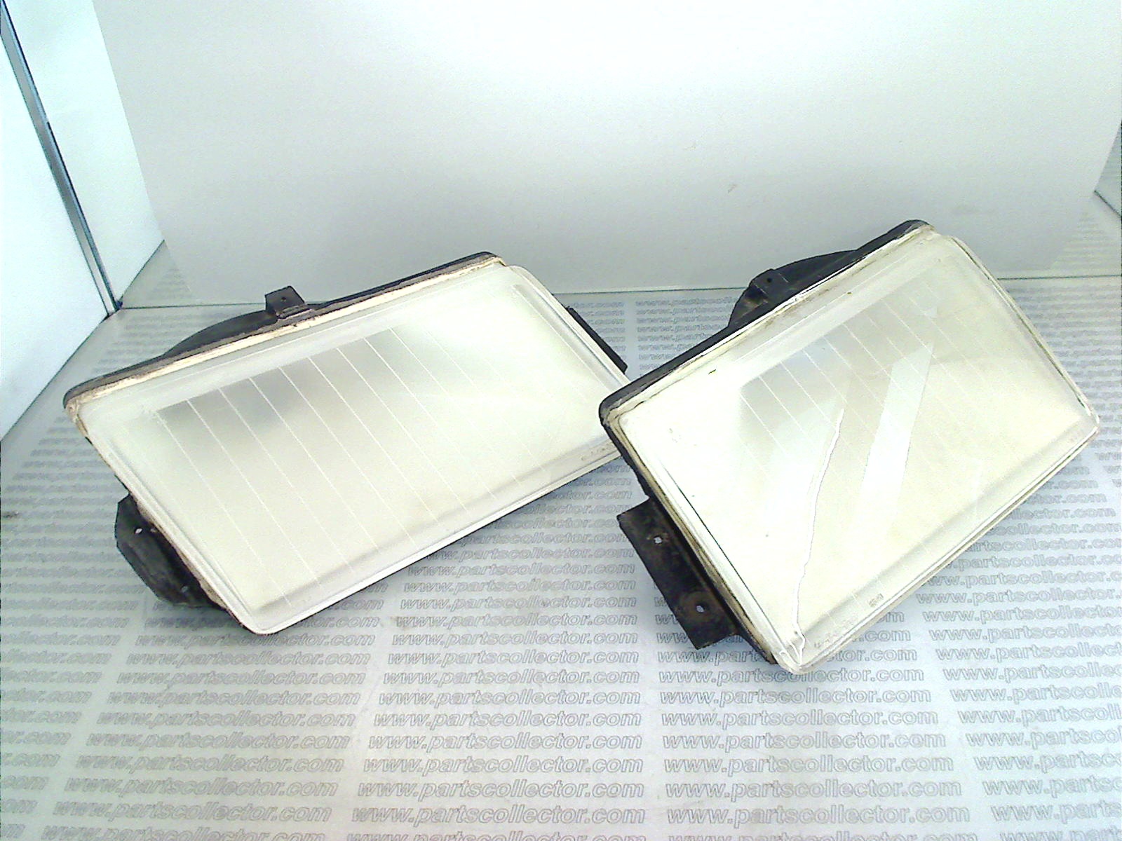 SIEM 9121.111 / 9122.111 Lighting system code 107 compatible with: FERRARI 365 GT4 BB, FERRARI 512BB, FERRARI 512BBi, SIEM SIEM