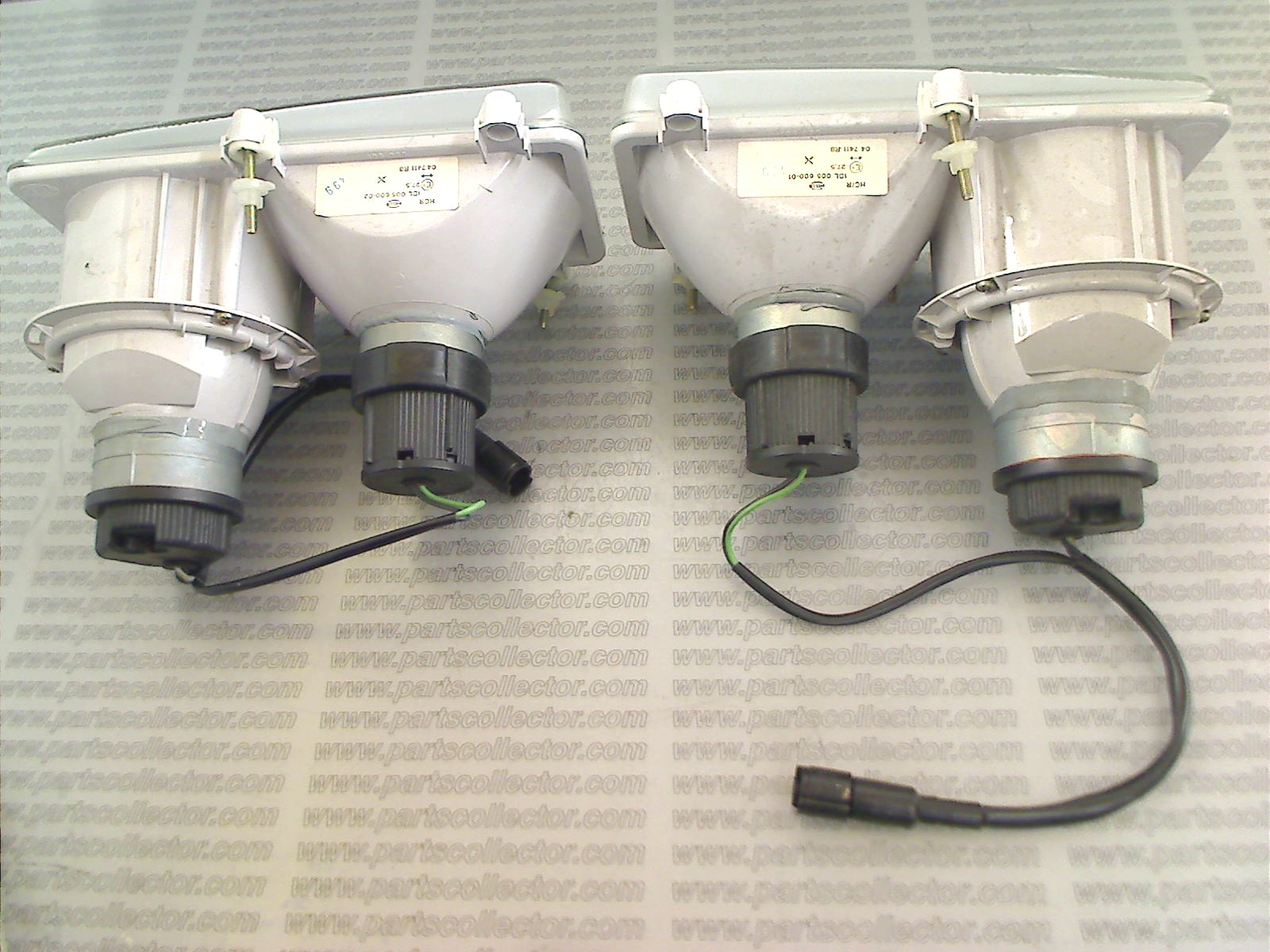 FERRARI 133080 - 133081 Lighting system code 13146 compatible with: FERRARI 348, FERRARI 355, FERRARI 456, FERRARI F40, FERRARI MONDIAL, FERRARI MONDIAL T, HELLA HELLA - detail view