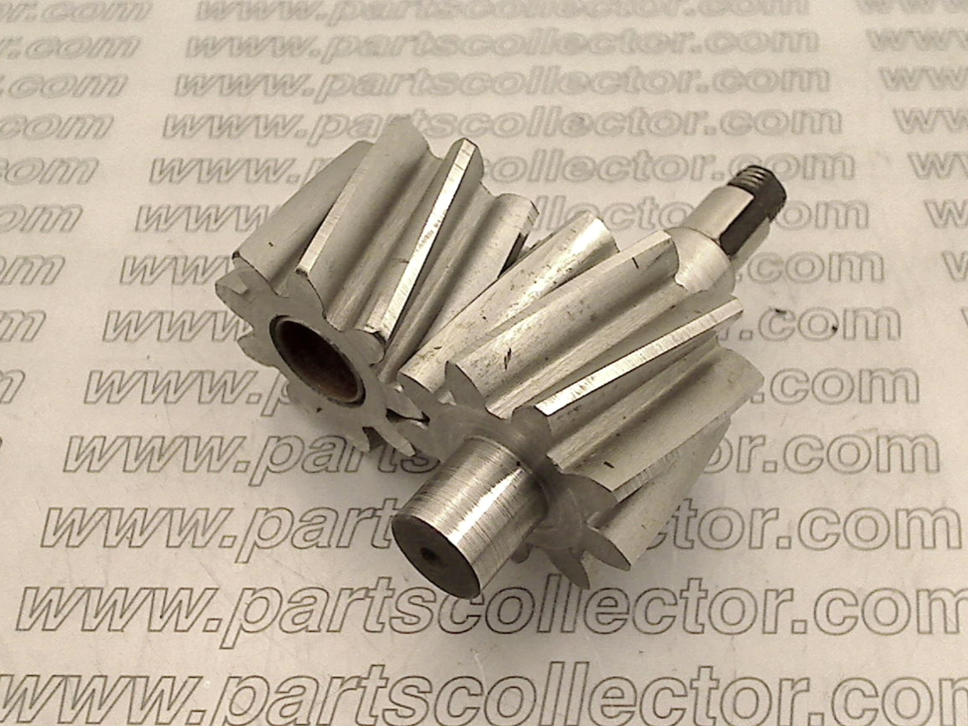 FERRARI 100296 - 240736 - 100297 - 240423 - 100299 Engine code 17357 compatible with: FERRARI 365 GT4 2+2, FERRARI 365 GTC4 