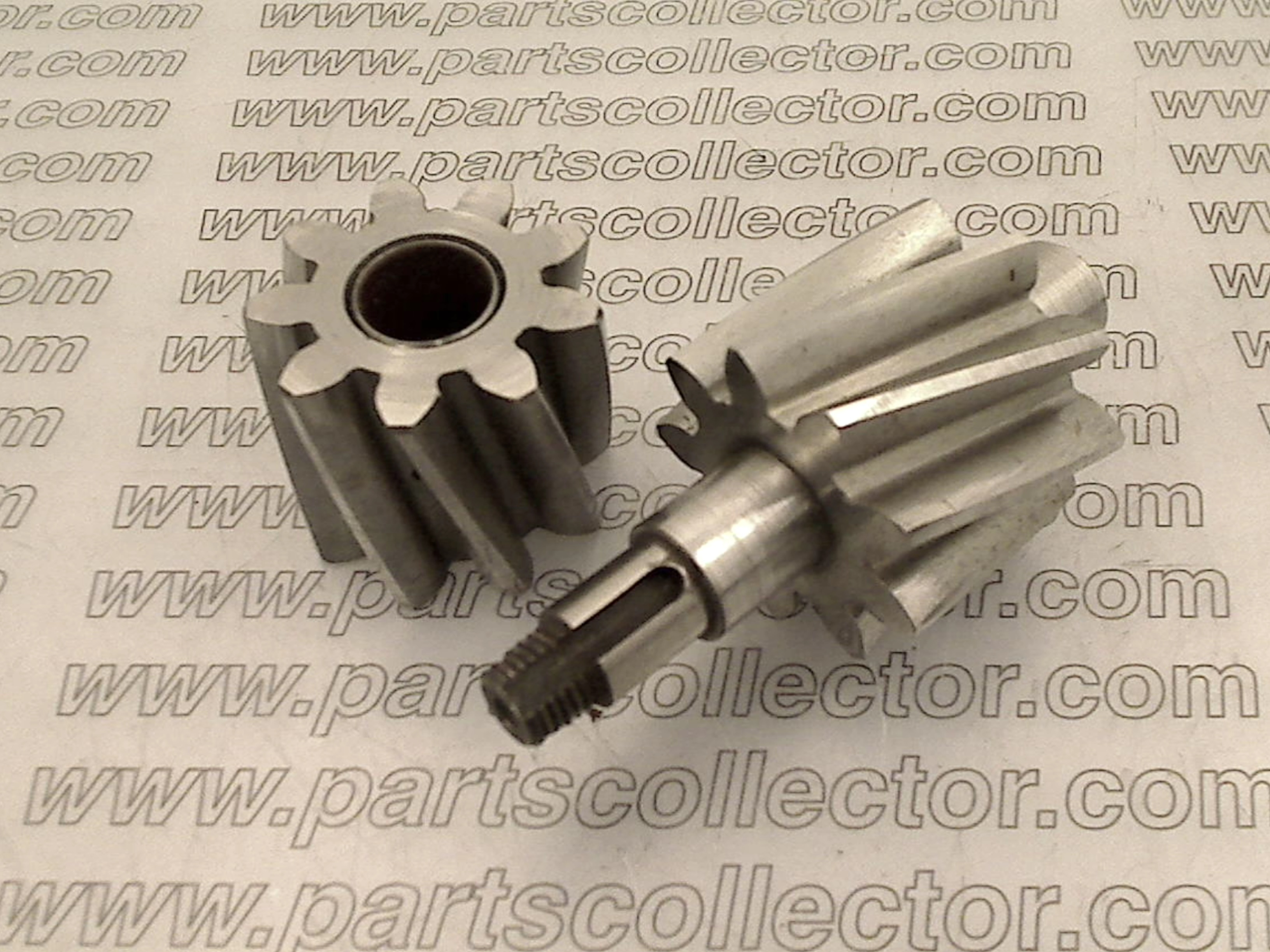 FERRARI 100296 - 240736 - 100297 - 240423 - 100299 Engine code 17357 compatible with: FERRARI 365 GT4 2+2, FERRARI 365 GTC4  - additional view