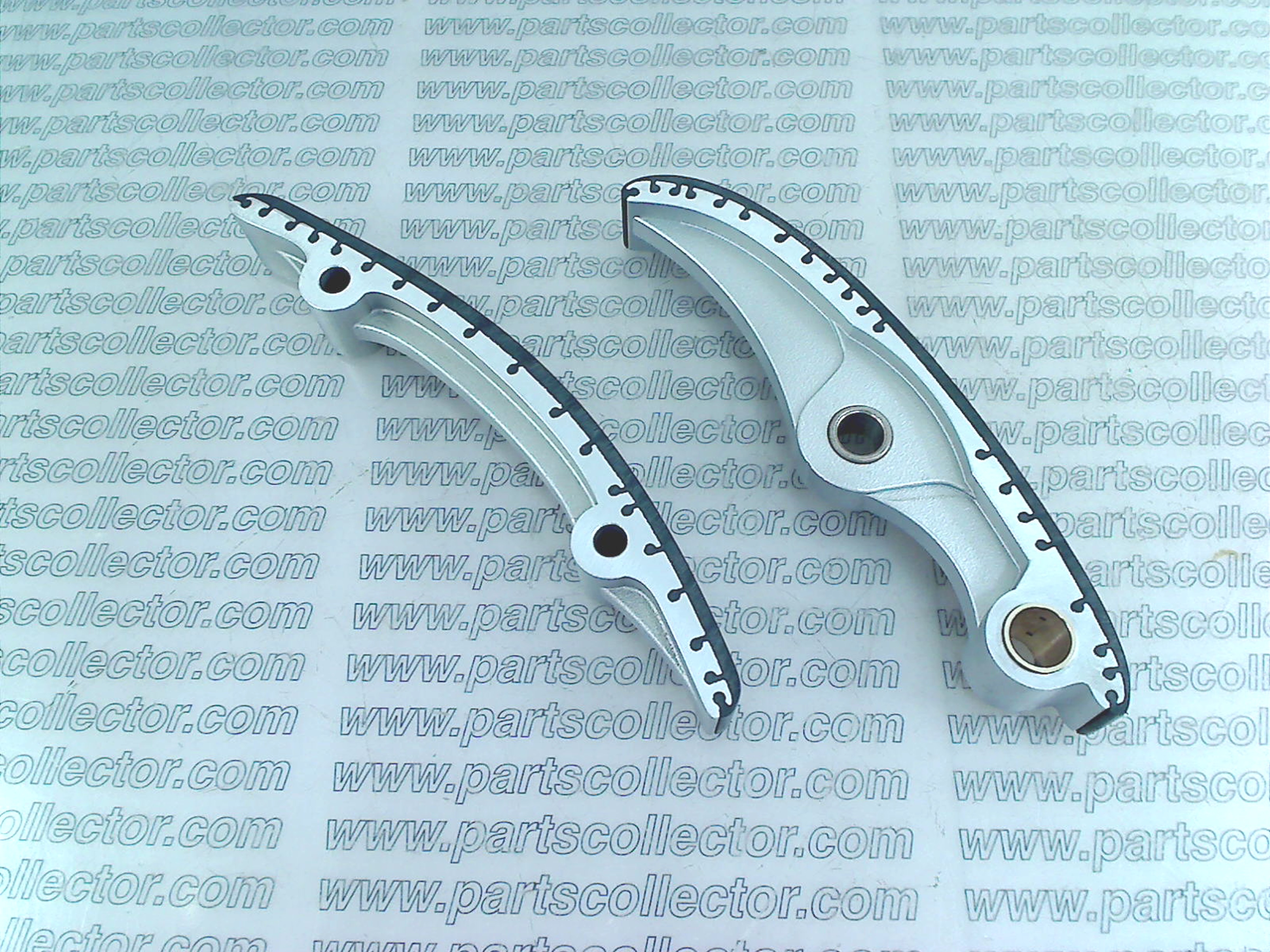 FERRARI 126243 - 126053 Engine code 17121 compatible with: FERRARI 412 - detail view