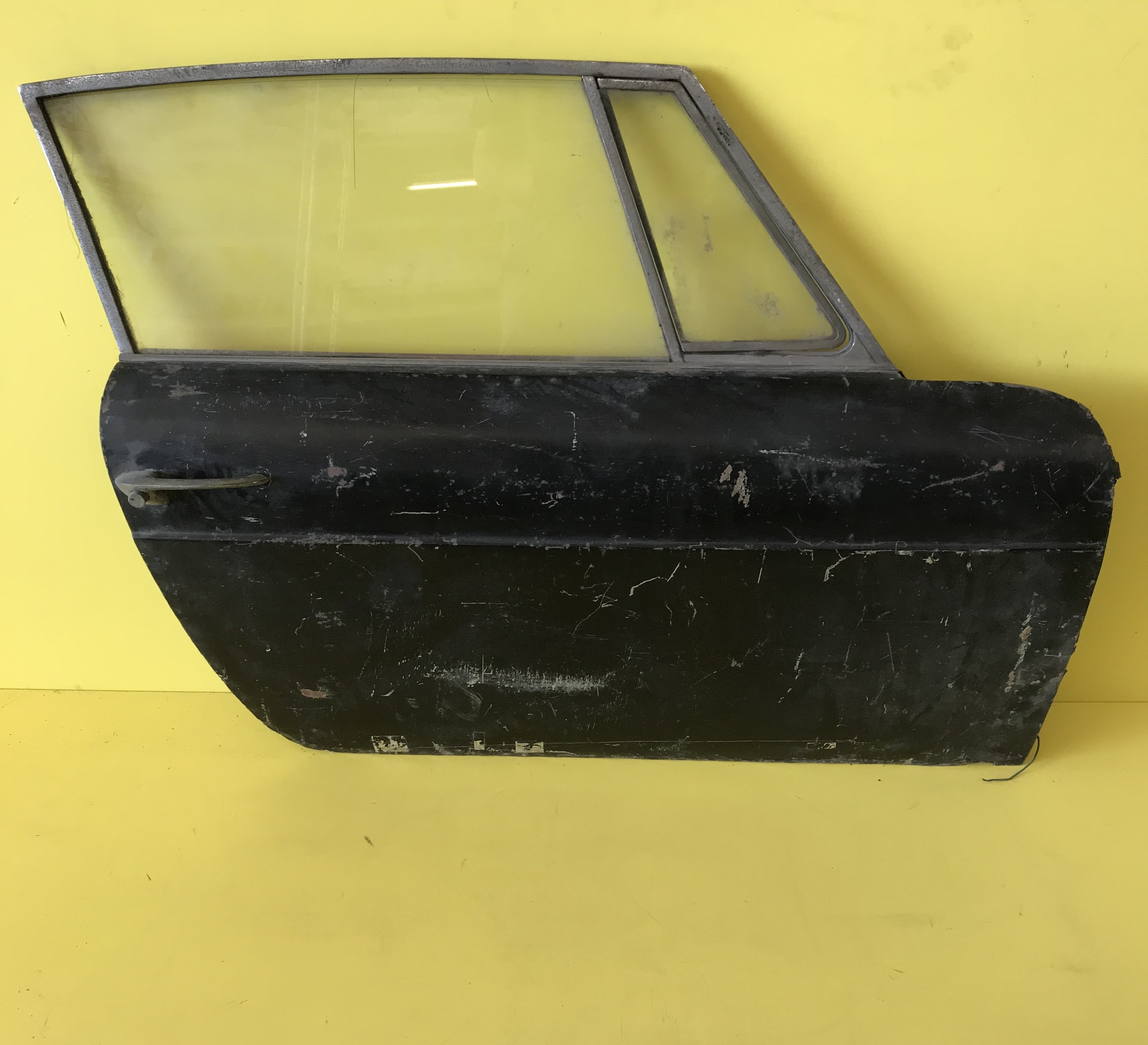 FERRARI 239-30-004-00 - 239-30-005-00 Car body code 15673 compatible with: FERRARI 250 GTE - additional view
