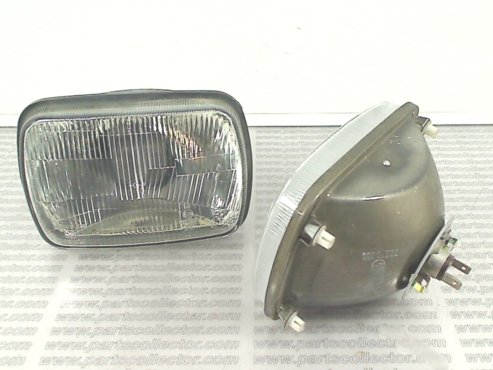 MASERATI 330910200 Lighting system code 19309 compatible with: MASERATI QUATTROPORTE III AM330 - detail view