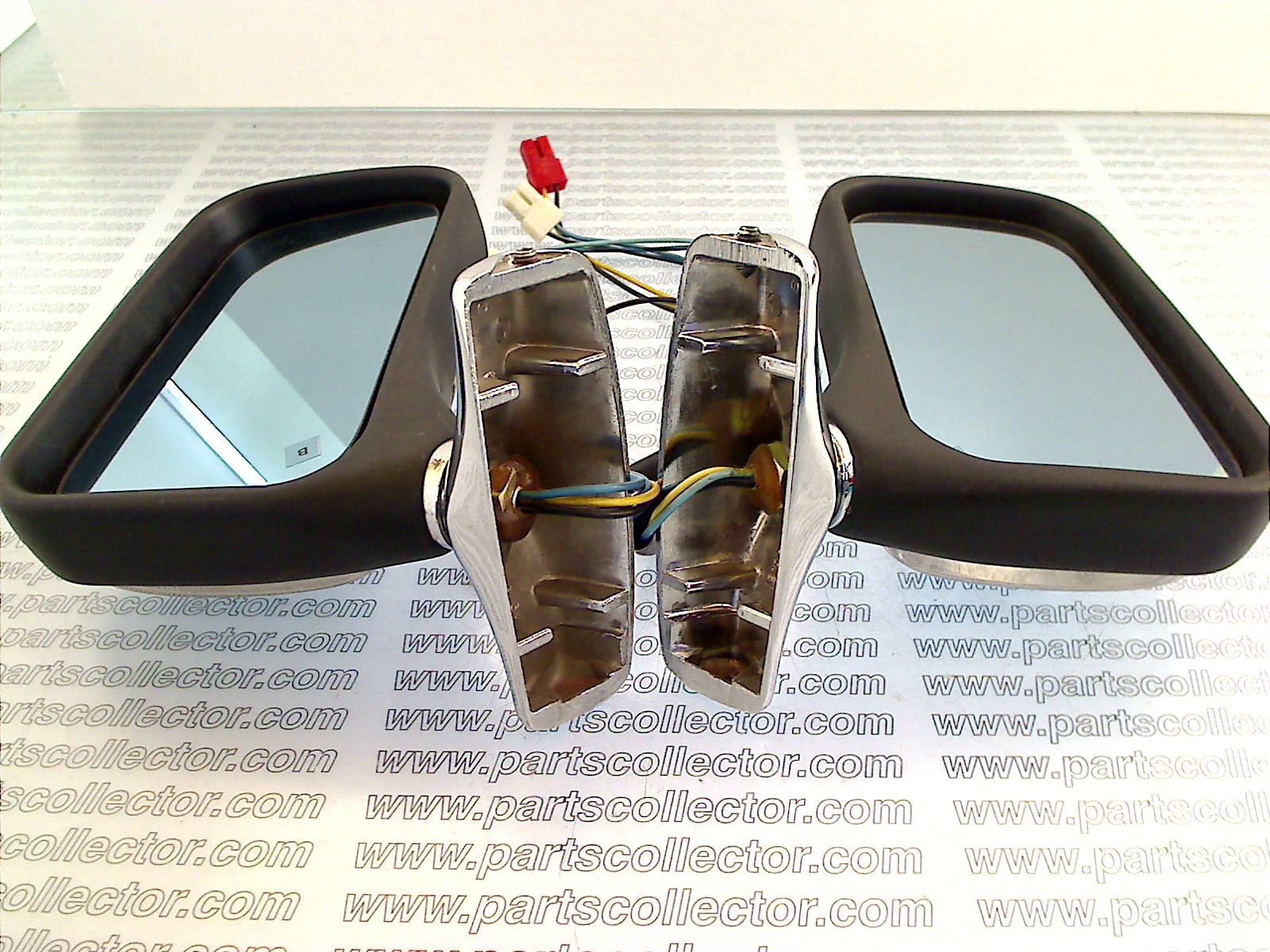 MASERATI - VITALONI  Car body code 12175 compatible with: MASERATI KHAMSIN AM120 - detail view