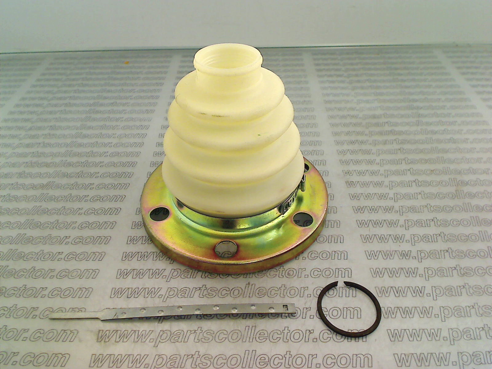 LAMBORGHINI  Transmission code 13740 compatible with: LAMBORGHINI 350GT, LAMBORGHINI 400GT, LAMBORGHINI COUNTACH, LAMBORGHINI COUNTACH 5000, LAMBORGHINI COUNTACH LP400, LAMBORGHINI ESPADA, LAMBORGHINI ISLERO, LAMBORGHINI JARAMA, LAMBORGHINI LAMBORGHINI, LAMBORGHINI MIURA