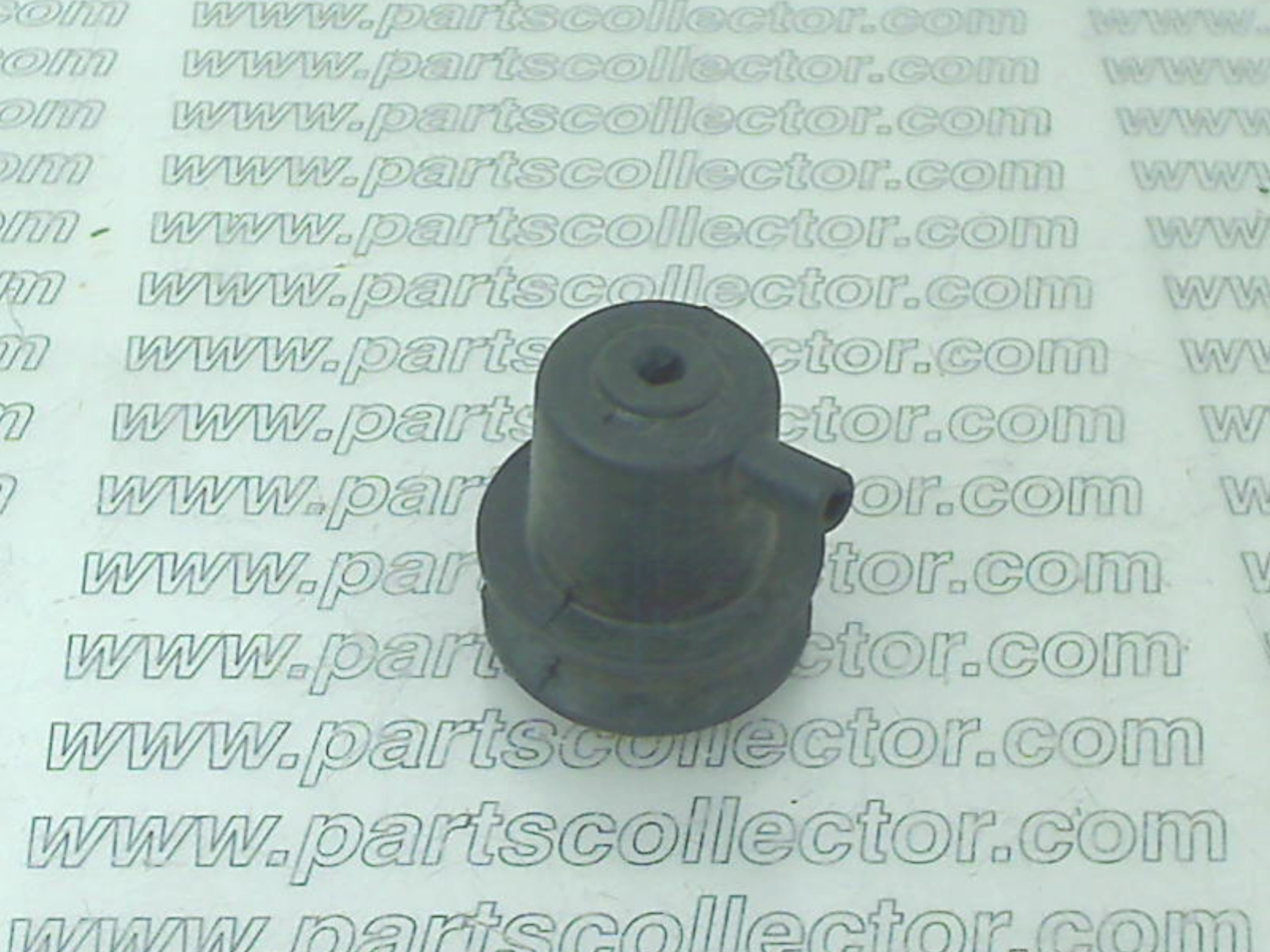 ALFA ROMEO  Lighting system code 18267 compatible with: ALFA ROMEO GIULIA 1300  105, ALFA ROMEO GIULIA 1600 105, ALFA ROMEO GIULIA SPRINT-SPIDER, ALFA ROMEO GIULIETTA 750/101, ALFA ROMEO GIULIETTA SPIDER 750/101, ALFA ROMEO GIULIETTA SPRINT 750/101, ALFA ROMEO GIULIETTA SPRINT VELOCE 750/101, ALFA ROMEO GIULIETTA SS 101, ALFA ROMEO GIULIETTA TI 101 - detail view