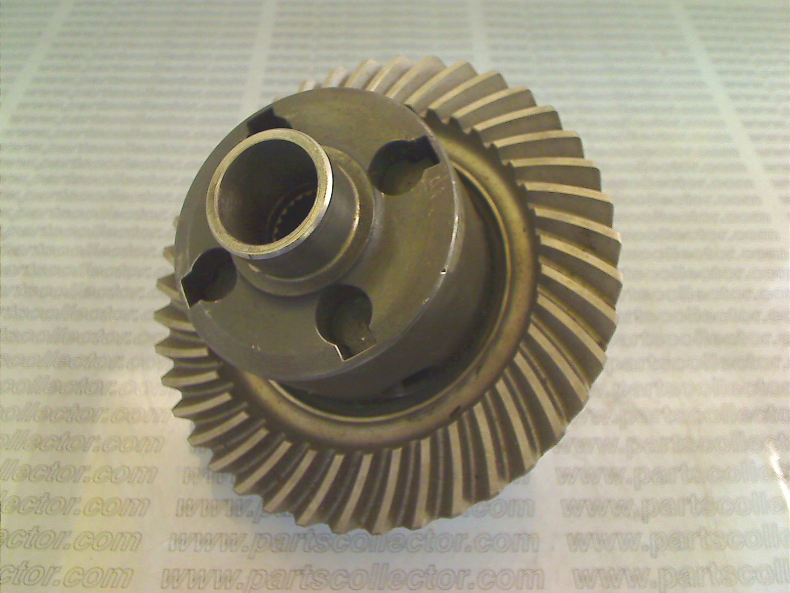ZF 4061304001 Transmission code 16015 compatible with: ALFA ROMEO 1300-1600-1750-2000 GT /BERTONE, ALFA ROMEO GTA BERTONE, ZF ZF