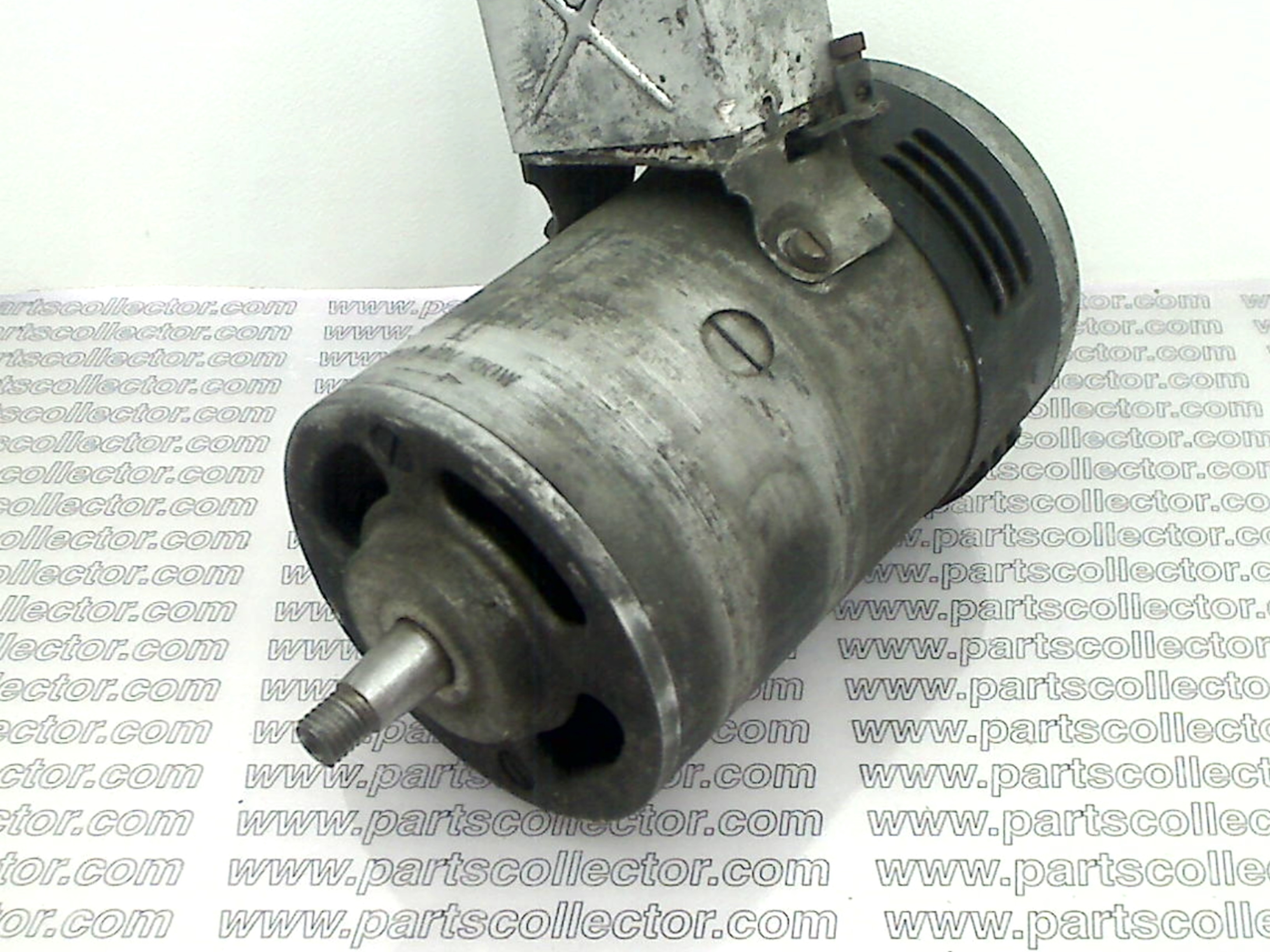 MAGNETI MARELLI DN2A  DN2 A Electrical system code 17847 compatible with: ALFA ROMEO 2500 6C, FERRARI 195, FERRARI 212