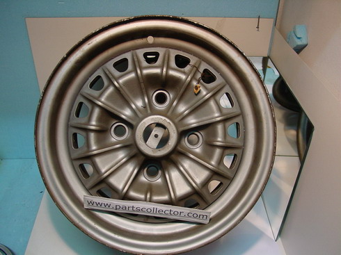 Maserati 116 SR  67420 Steering and Wheels code 387 compatible with: MASERATI INDY AM116