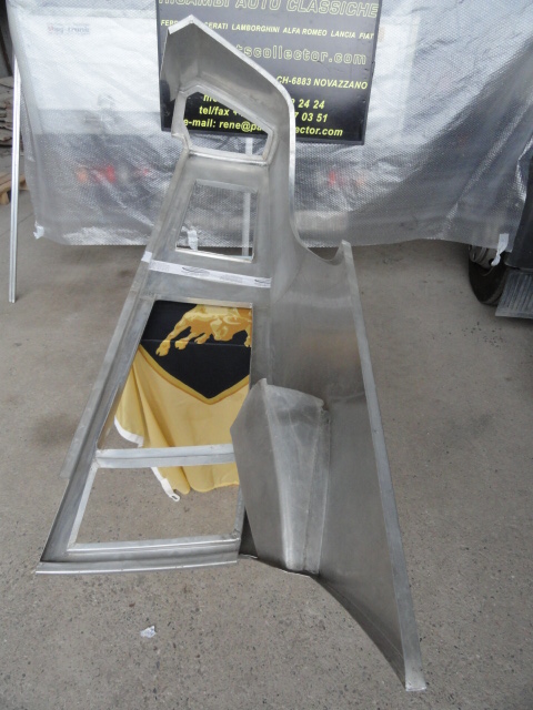 LAMBORGHINI 007010010 Car body code 1470 compatible with: LAMBORGHINI COUNTACH LP400 - detail view
