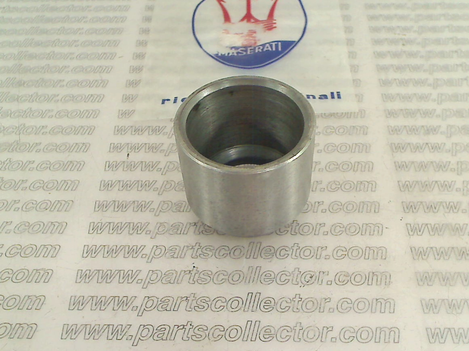 MASERATI 317.17.22.00   317172200 Steering and Wheels code 19293 compatible with: MASERATI MERAK AM122, MASERATI MERAK SS AM122A - detail view