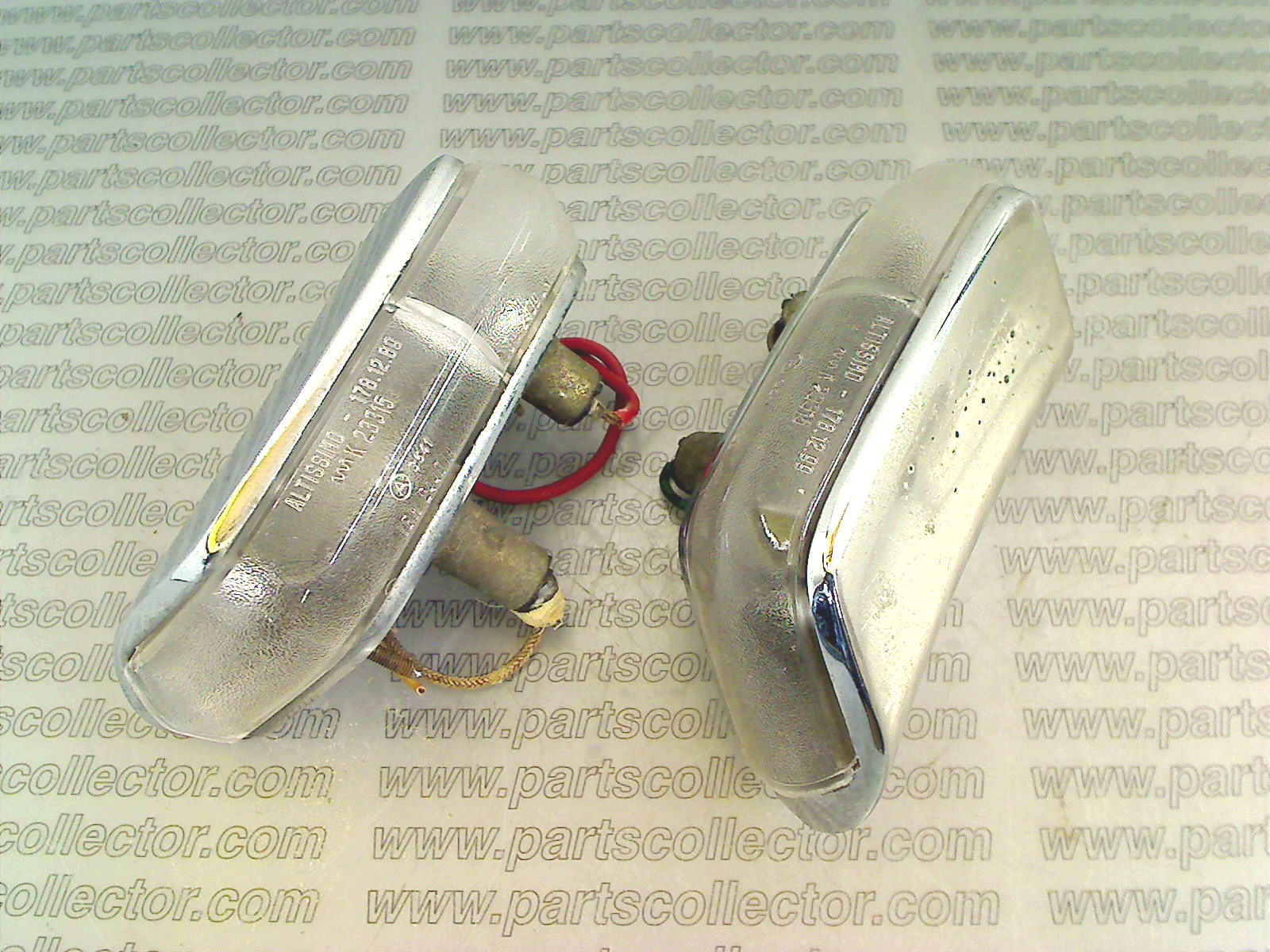ALTISSIMO 178.01.82 - 178.01.92 Lighting system code 302 compatible with: ALFA ROMEO 2000 SPIDER - SPRINT 102.04/05, ALFA ROMEO 2600 BN - SPIDER - SPRINT 106.00/01/02, ALTISSIMO ALTISSIMO, LAMBORGHINI 350GT, LAMBORGHINI 400GT, MASERATI MISTRAL AM109 - additional view
