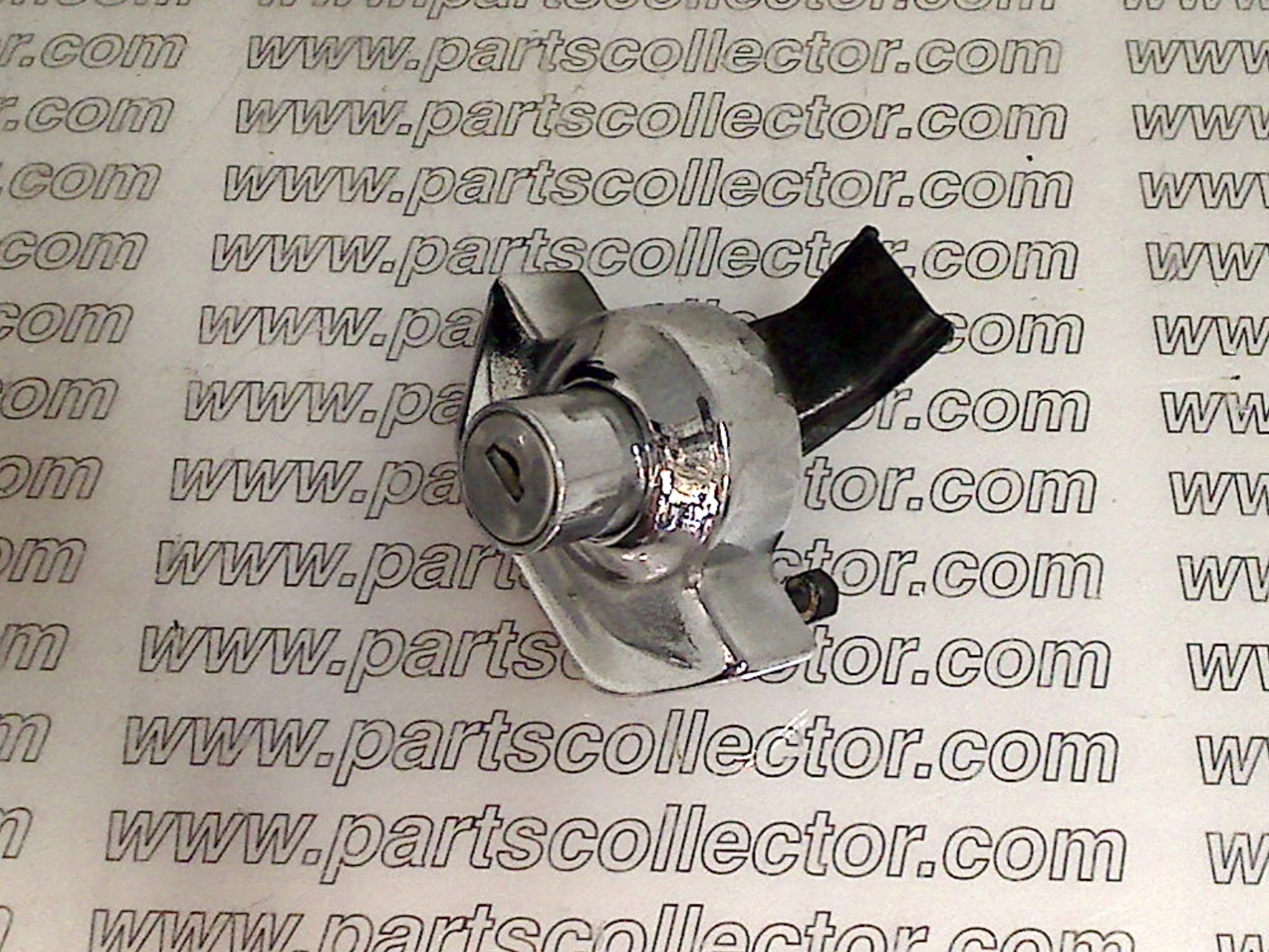 FERRARI 241-34-122-00 Car body code 17996 compatible with: FERRARI 250, FERRARI 250 GTE - detail view