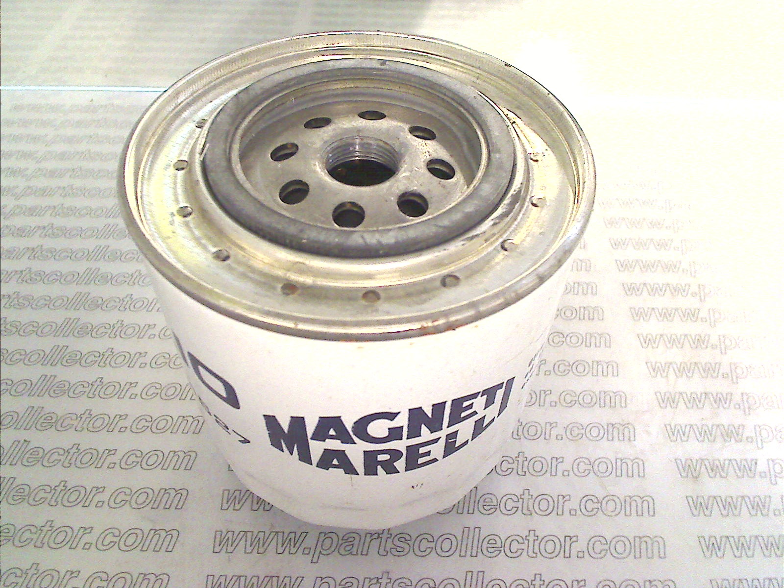 MAGNETI MARELLI 4001627 Engine code 9651 compatible with: ALFA ROMEO 2000 BN 102, ALFA ROMEO 2000 SPIDER - SPRINT 102.04/05, ALFA ROMEO ALFETTA 116, ALFA ROMEO GIULIA 105, ALFA ROMEO GIULIA 1300  105, ALFA ROMEO GIULIA 1600 105, ALFA ROMEO GIULIA SUPER  105, ALFA ROMEO GIULIETTA 116, ALFA ROMEO MONTREAL