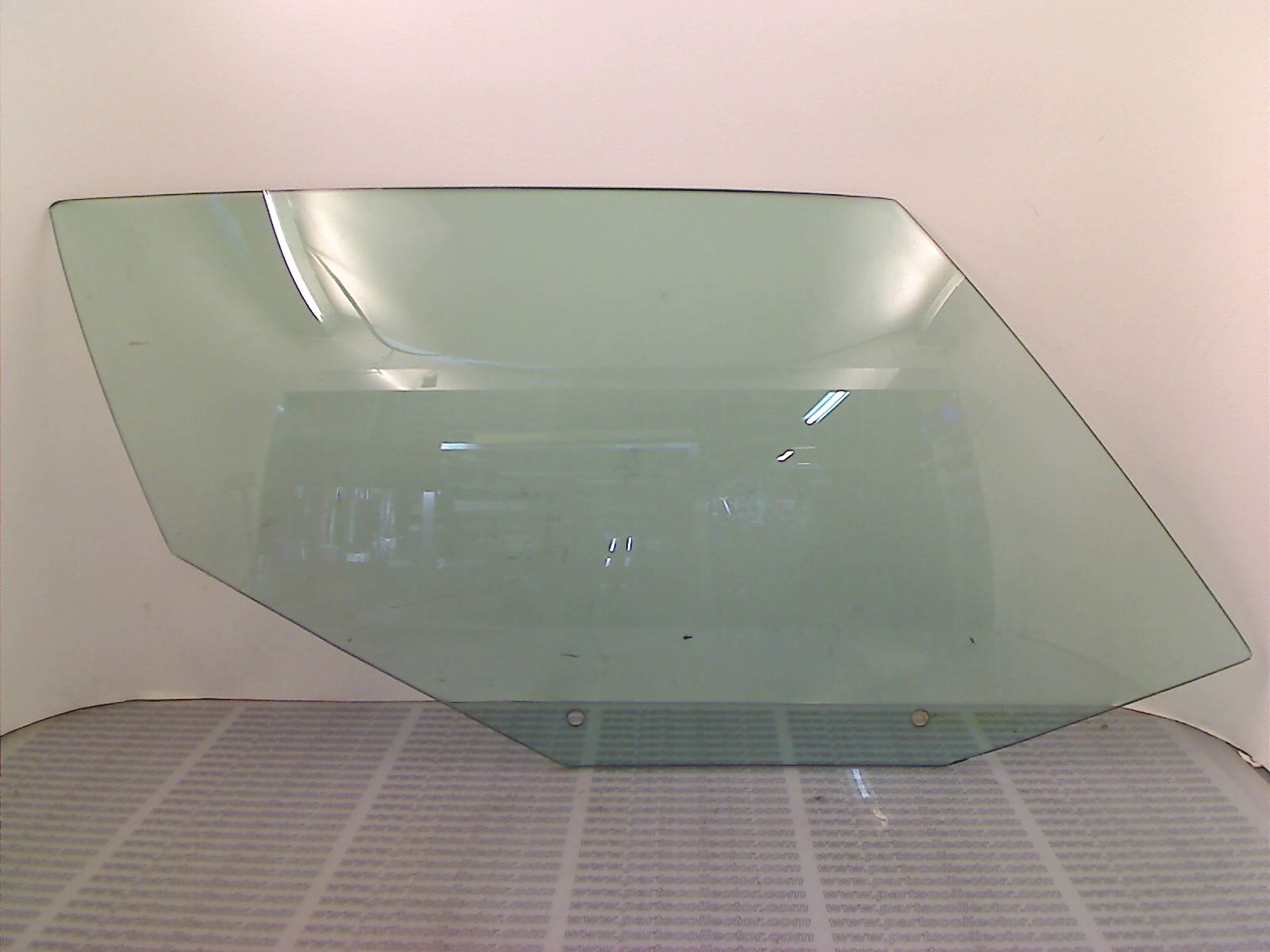 SAINT GOBAIN 117 BO 73490 Car body code 17536