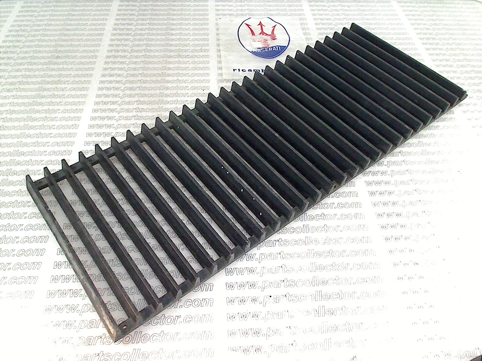 MASERATI 122 BM 79056 Car body code 19249 compatible with: MASERATI MERAK AM122, MASERATI MERAK SS AM122A