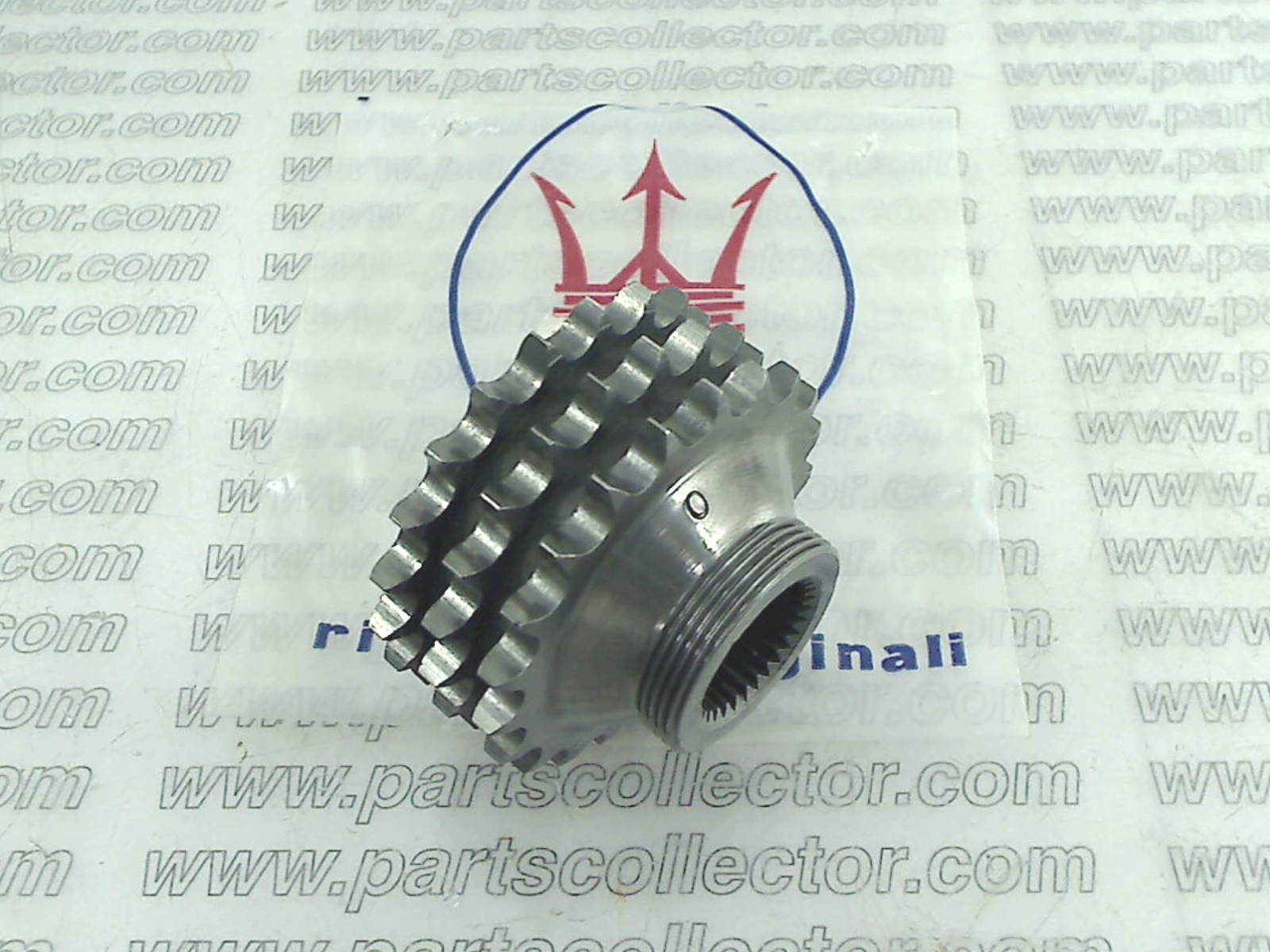 MASERATI 107/3 MM 67251 Engine code 19011 compatible with: MASERATI BORA AM117, MASERATI GHIBLI AM115, MASERATI INDY AM116, MASERATI KHAMSIN AM120, MASERATI KYALAMI AM129, MASERATI QUATTROPORTE AM107, MASERATI QUATTROPORTE III AM330 - additional view