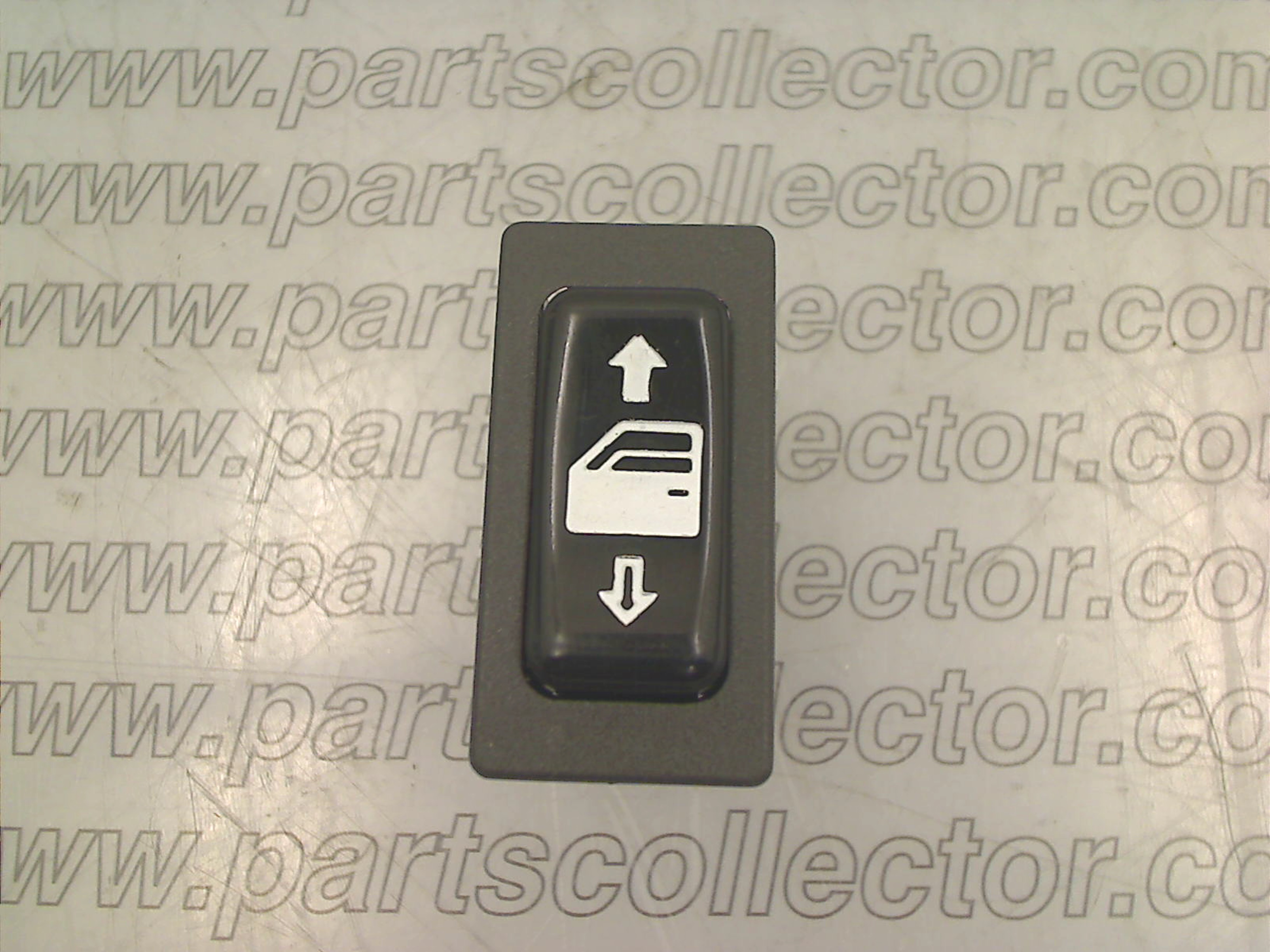 MASERATI 323320150 - 323350150 Electrical system code 4725 compatible with: MASERATI BITURBO, MASERATI KARIF, MASERATI SHAMAL