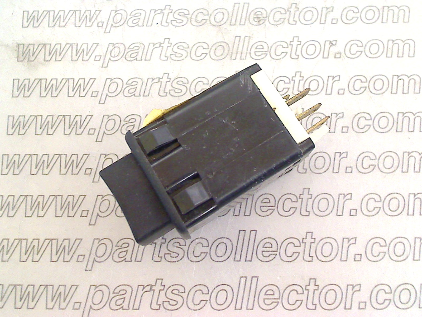 MASERATI 330901900 Electrical system code 4815 compatible with: MASERATI QUATTROPORTE III AM330 - detail view