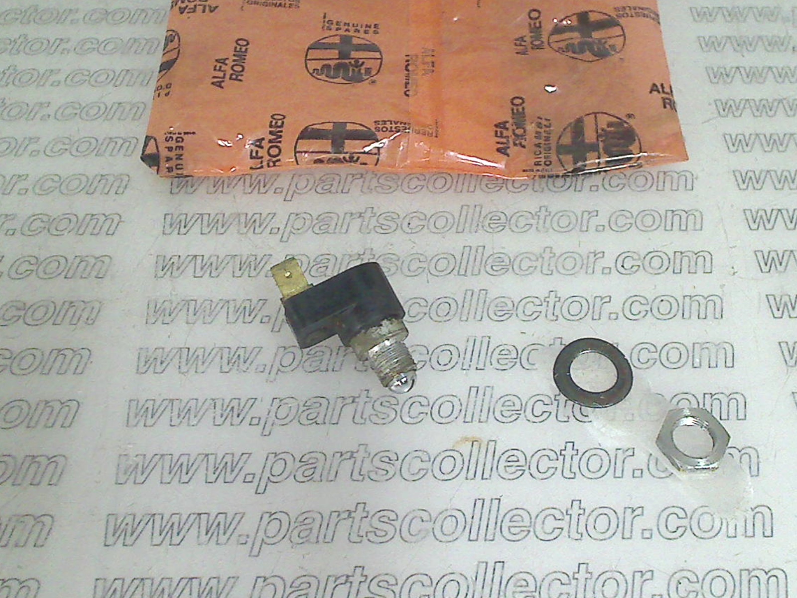 ALFA ROMEO  Electrical system code 19327 compatible with: ALFA ROMEO 1900, ALFA ROMEO 2000 SPIDER - SPRINT 102.04/05, ALFA ROMEO 2600 BN - SPIDER - SPRINT 106.00/01/02, ALFA ROMEO GIULIA SPRINT-SPIDER, ALFA ROMEO GIULIETTA SPIDER 750/101 - detail view