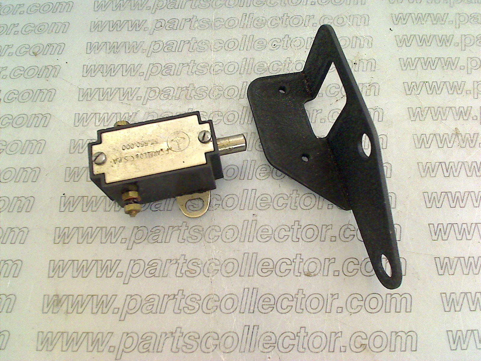 CARELLO 53.300.000 - 33.550.000 Electrical system code 15732 compatible with: CARELLO CARELLO, FIAT 103, FIAT 1100
