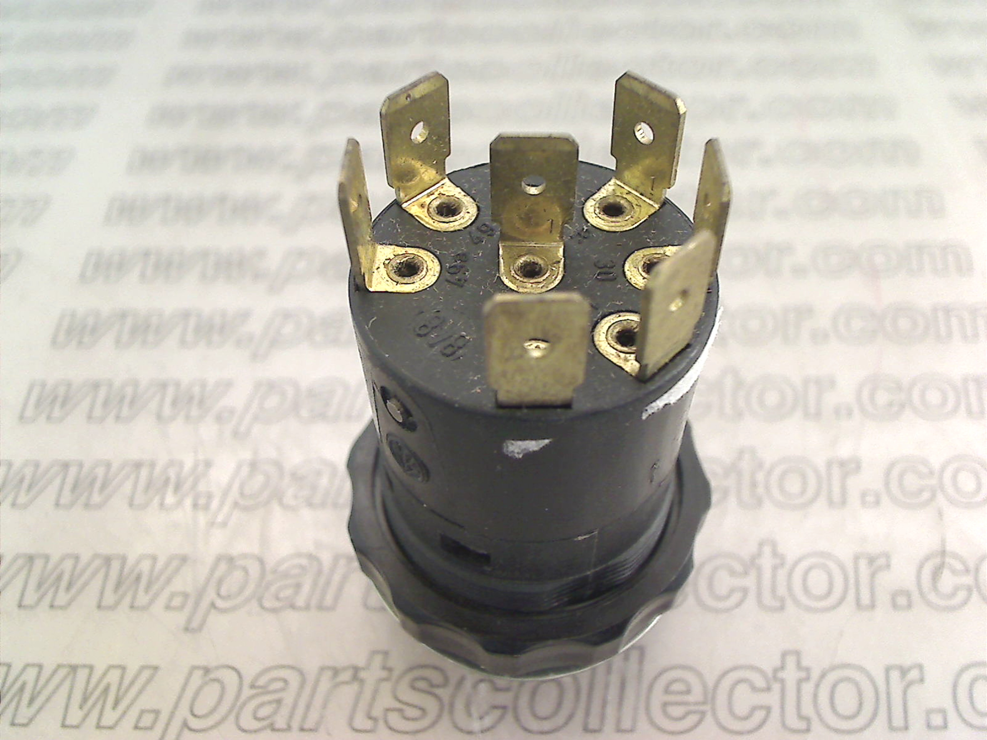 FERRARI 124086 Electrical system code 2134 compatible with: FERRARI 208 TURBO, FERRARI 328, FERRARI 512M, FERRARI 512TR, FERRARI F40, FERRARI TESTAROSSA - additional view