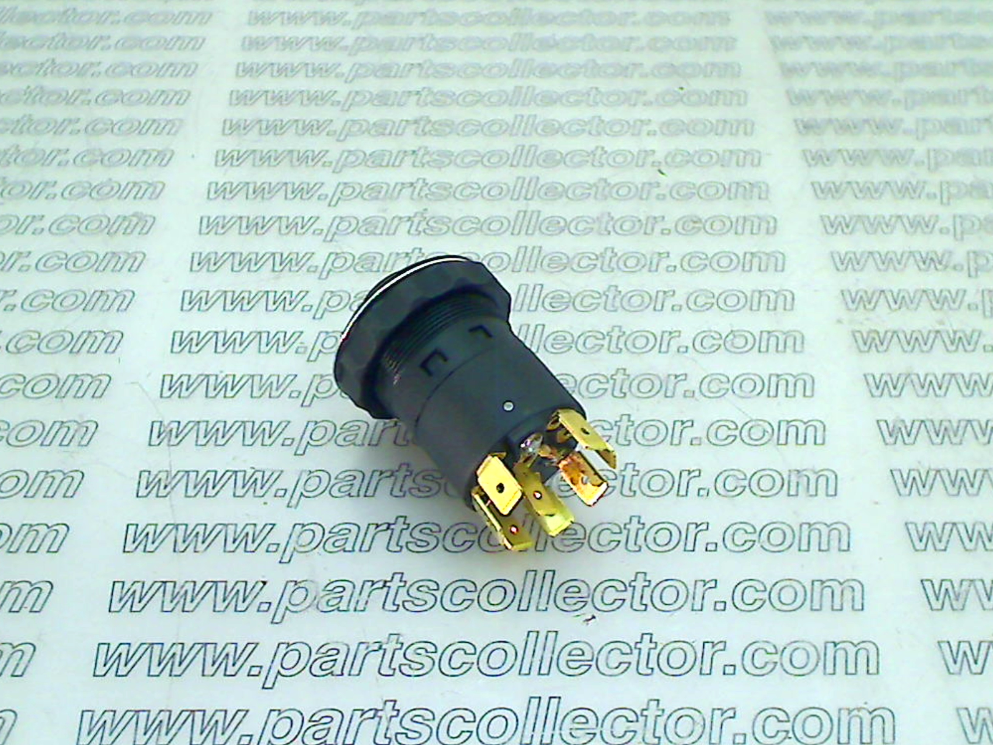 FERRARI 61917100 Electrical system code 18123 compatible with: FERRARI 208 TURBO, FERRARI 328, FERRARI 512M, FERRARI 512TR, FERRARI F40, FERRARI TESTAROSSA - detail view